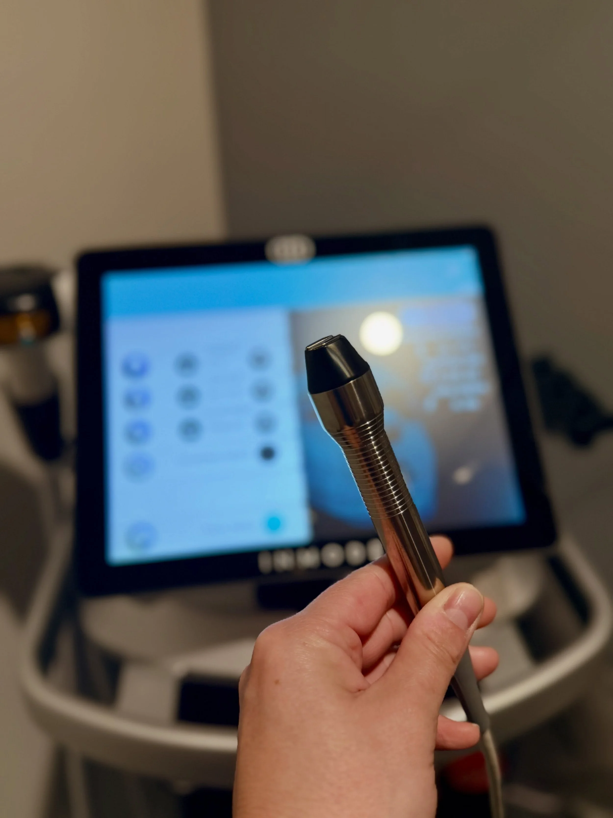 Check out our newest blog where we breakdown our newest device to help treat dry eyes! #linkinbio #blogger #dryeyetreatment #inmode #spectacleoptometry