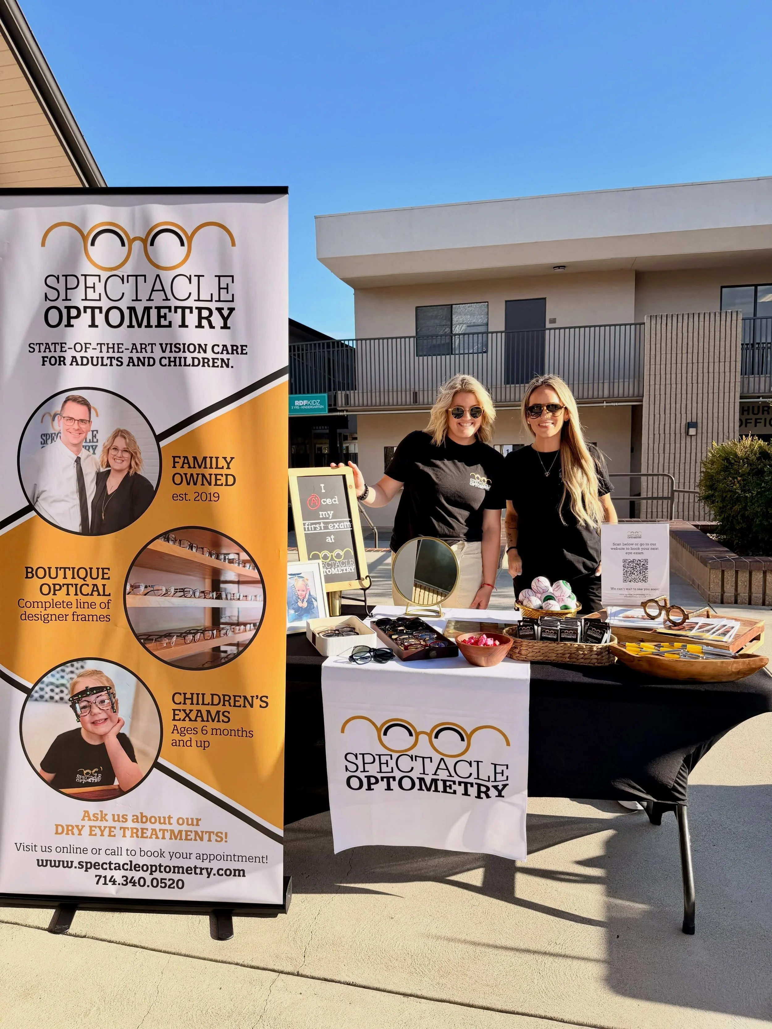 We enjoyed Back-To-School nights over the past few weeks, explaining the importance of eye exams for the kiddos! 📚🤓🙌🏻 #eyeexams #backtoschool #kidseyeexam #seebetterlookgood #spectacleoptometry