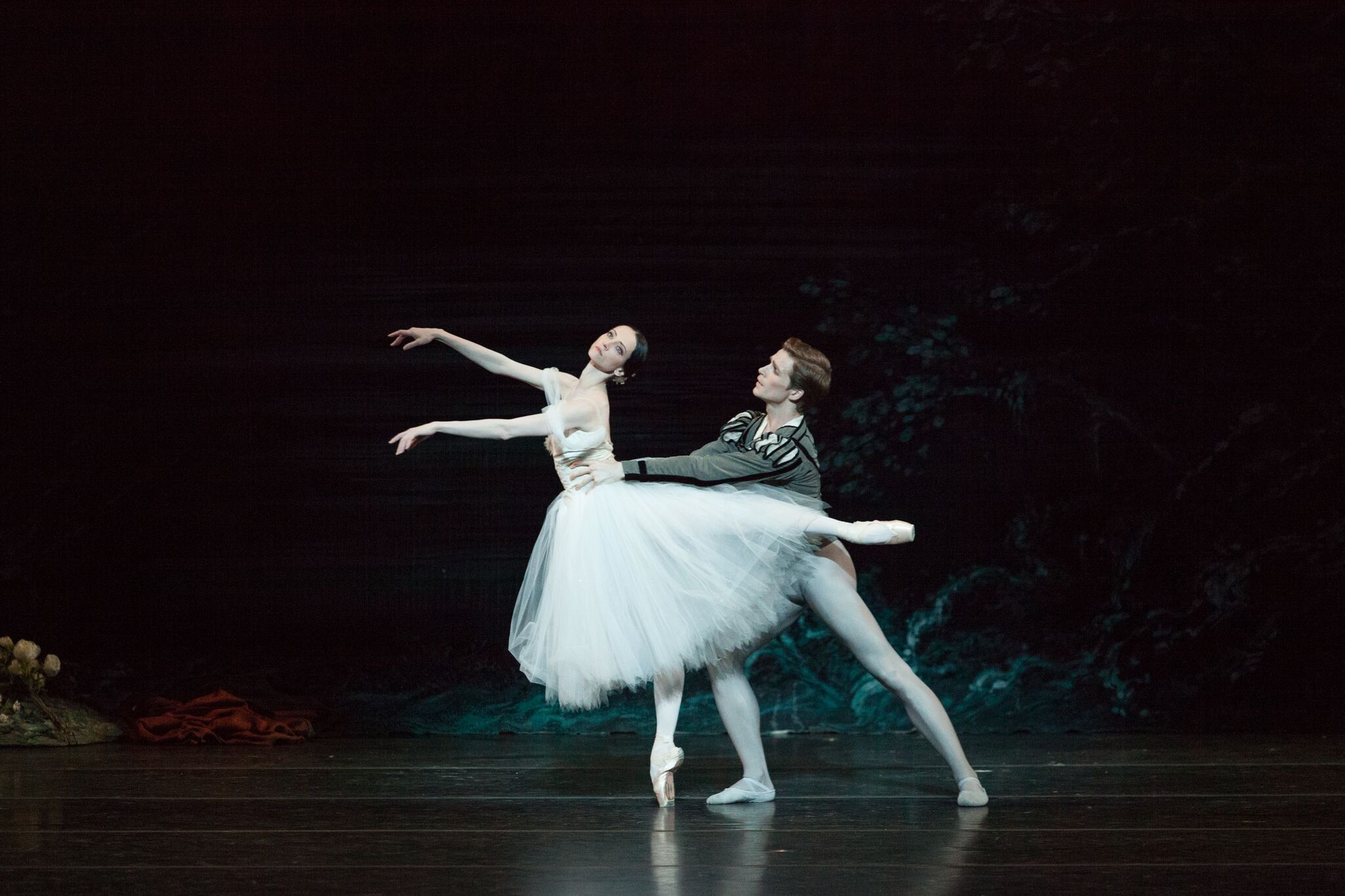  Svetlana Lunkina and Harrison James in Giselle / Photo by Aleksandar Antonijevic 