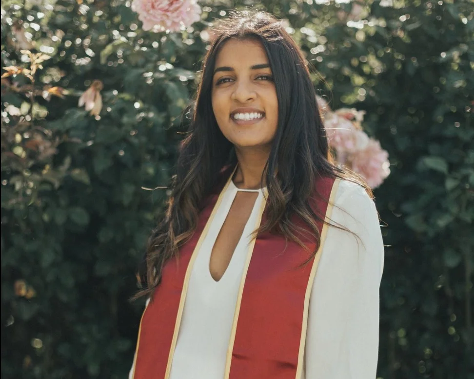 ABHA NATH USC 2017 Abha is an analyst at Wonder Ventures, based in Santa Monica. Before that she worked on the digital marketing team at Ring, and as an investment analyst at the Walt Disney Company Accelerator. Abha specializes in marketing, and deck/pitch preparation.