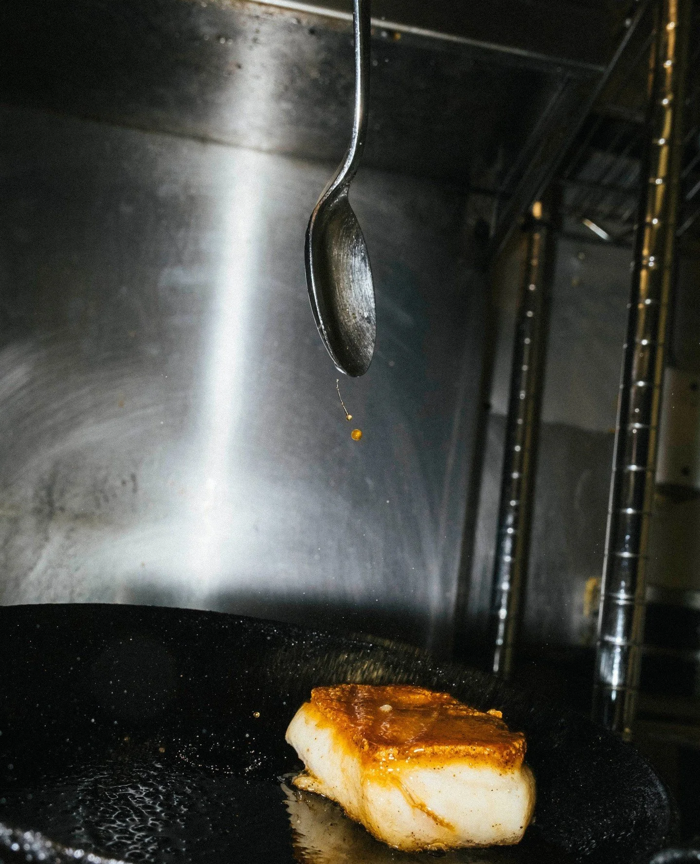 A hard sear on a medium-cooked piece of seabass is one of life&rsquo;s simple luxuries. Crispy outside, buttery inside, and nothing standing in the way of great fish.⁠
📸 @negativetoapositive