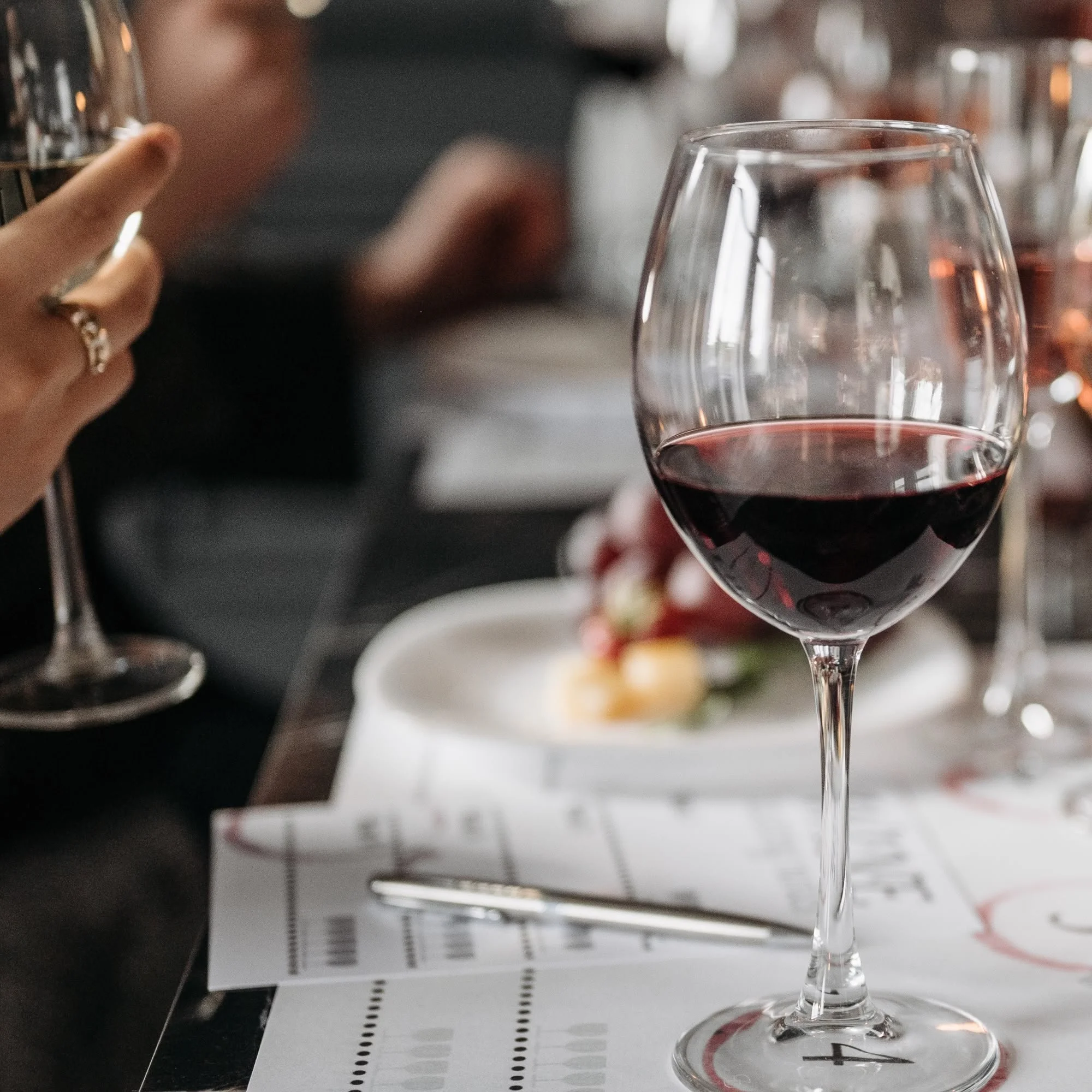 PORTUGALIN VIINIT – JOTAIN AIVAN MUUTA KUIN CHARDONNAYTA JA CABERNET SAUVIGNONIA – LA 14.11.