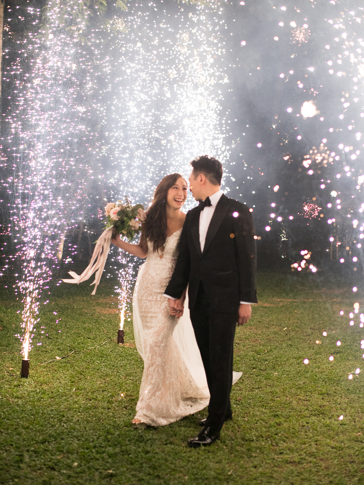 jada-jeffrey-wedding-sparklers-0619.jpg