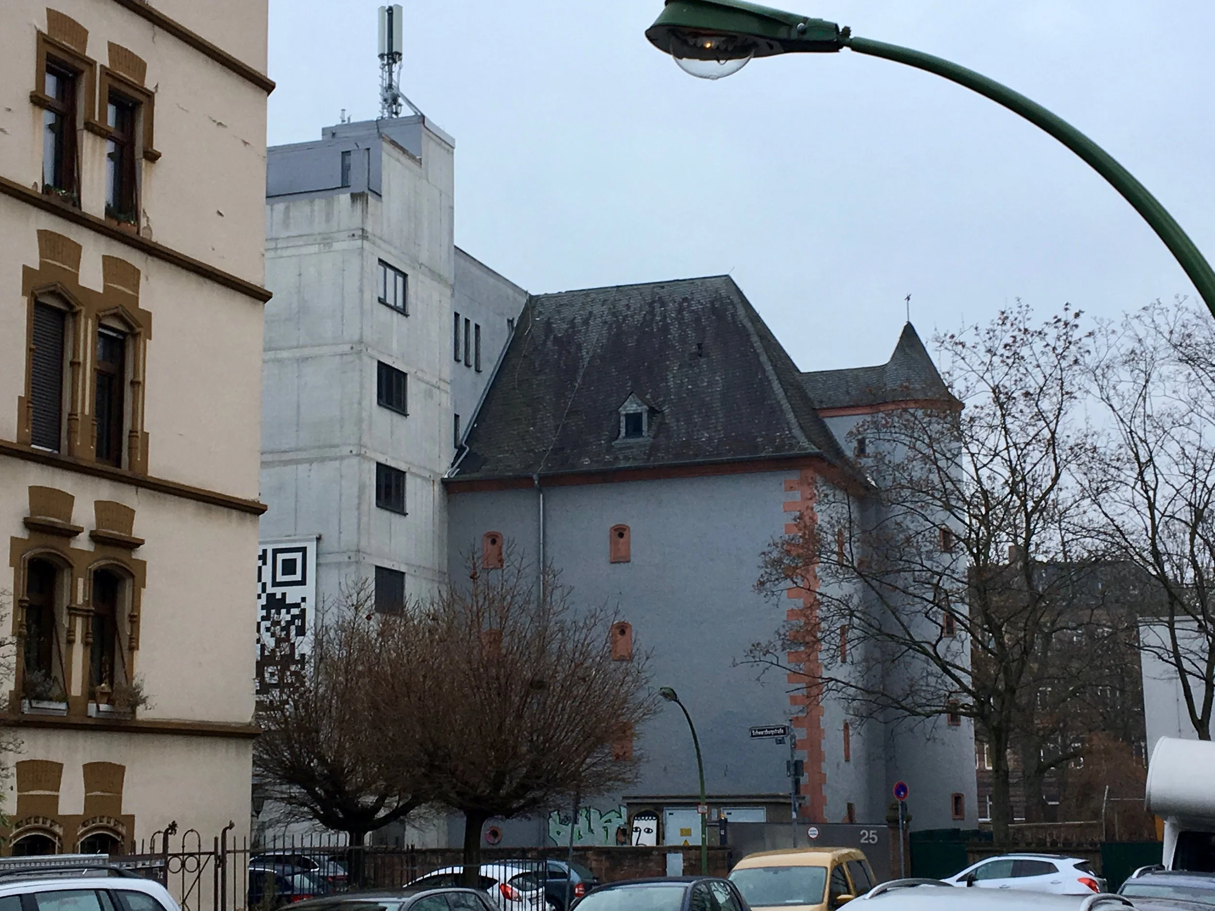 Glauburgbunker, 25.01.2019, Blick von Lenaustraße
