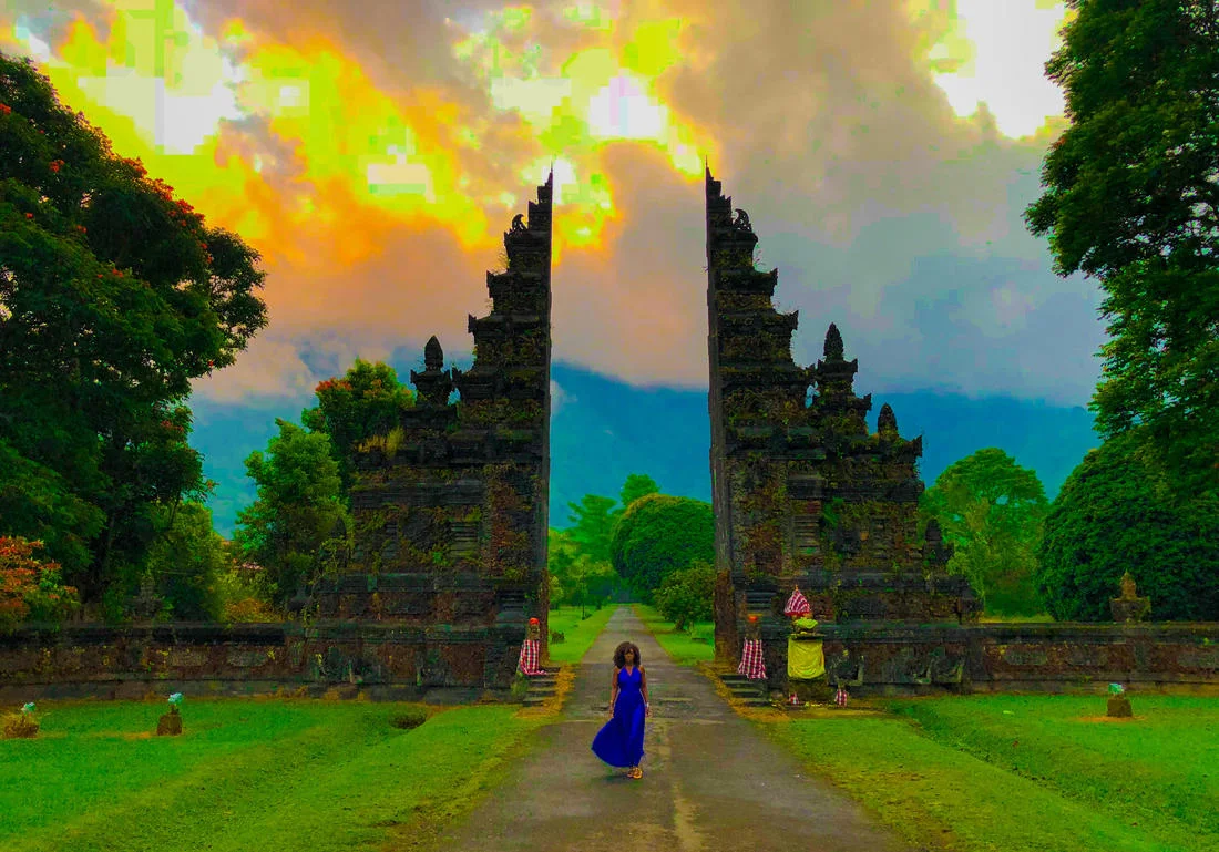 Handara Gate