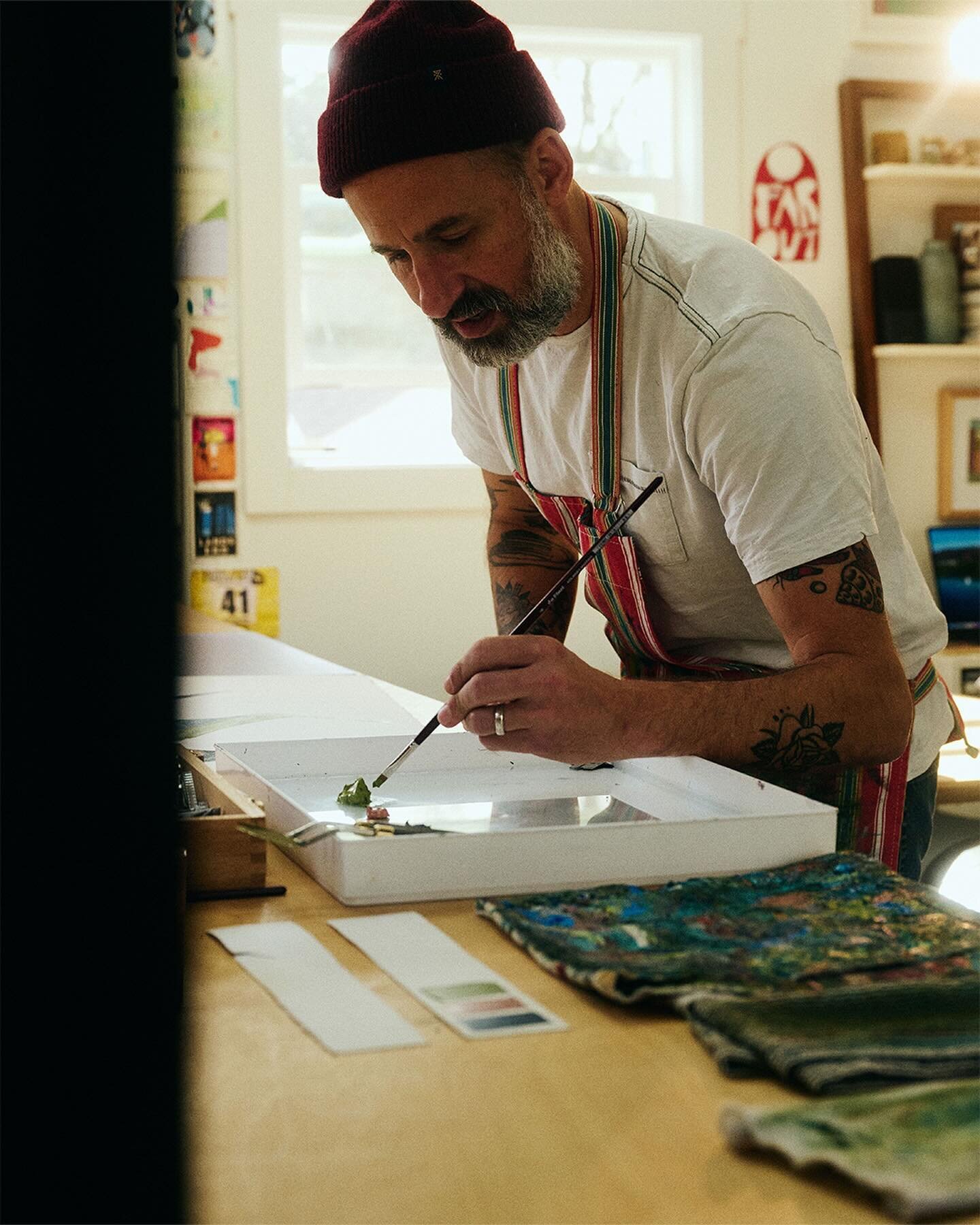 A studio visit with Travis Weller (@ts.weller) before he&rsquo;s heading out to Jamaica with The Jaunt to find inspiration for a new silkscreen print. 

You can pre-order the upcoming print from Travis already now, at sight unseen. You have the oppor