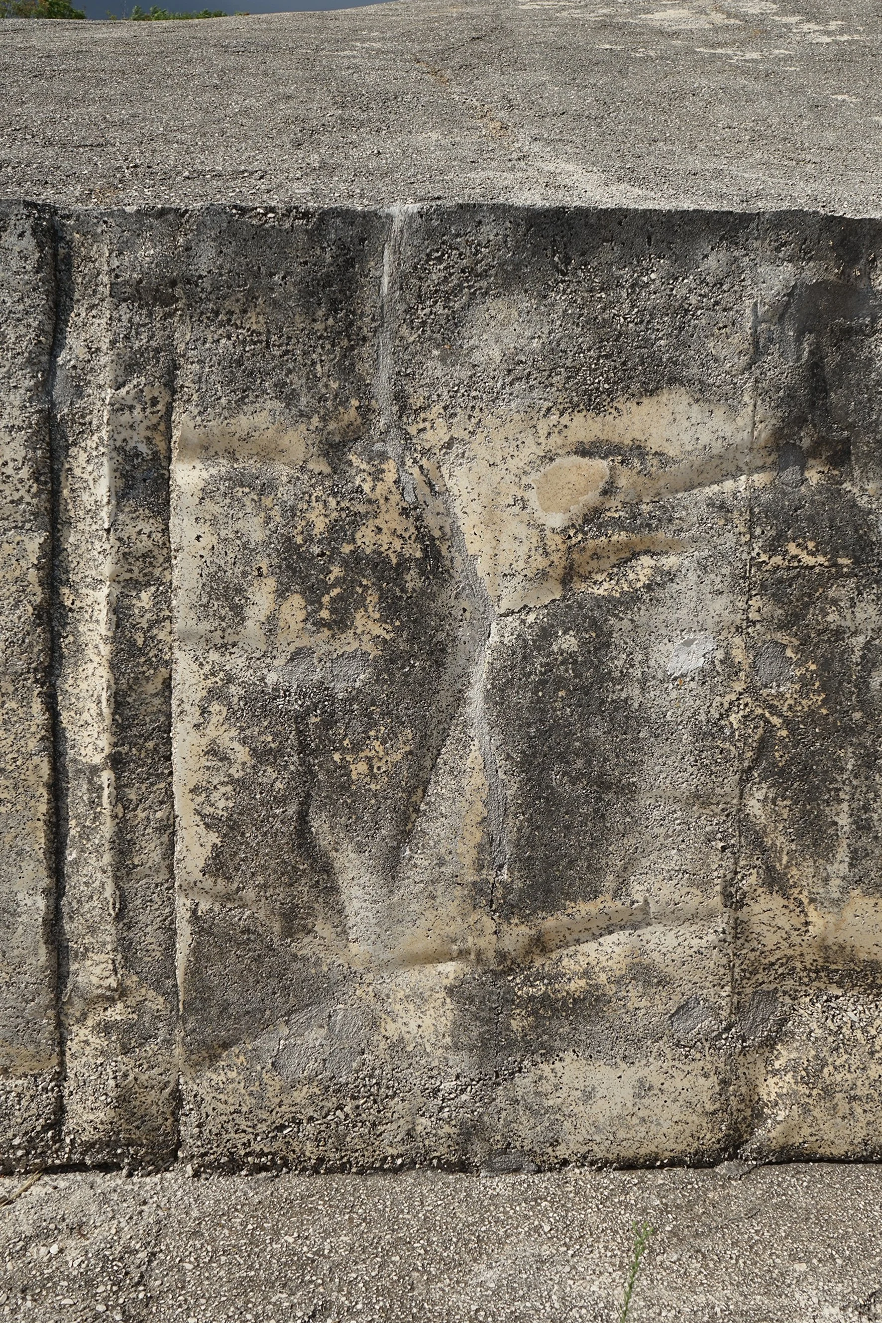 5 CRETTO DI BURRI CONCRETE DETAIL.jpg