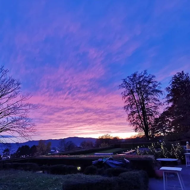 no words or filters needed 😍 a beautiful picture by @el.pharaonenintytwo , one of our cooks in our #chaletz&uuml;riberg 🌄🧑🏻&zwj;🍳
#sorellhotelz&uuml;richberg #sorellhotels #switzerland #swisshotels #goals #travel #inspo #madebynature