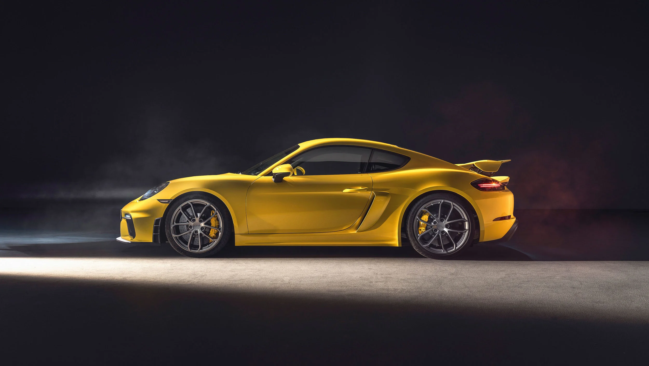 Porsche 718 Cayman GT4 y 718 Spyder... ¿Cuál prefieren?