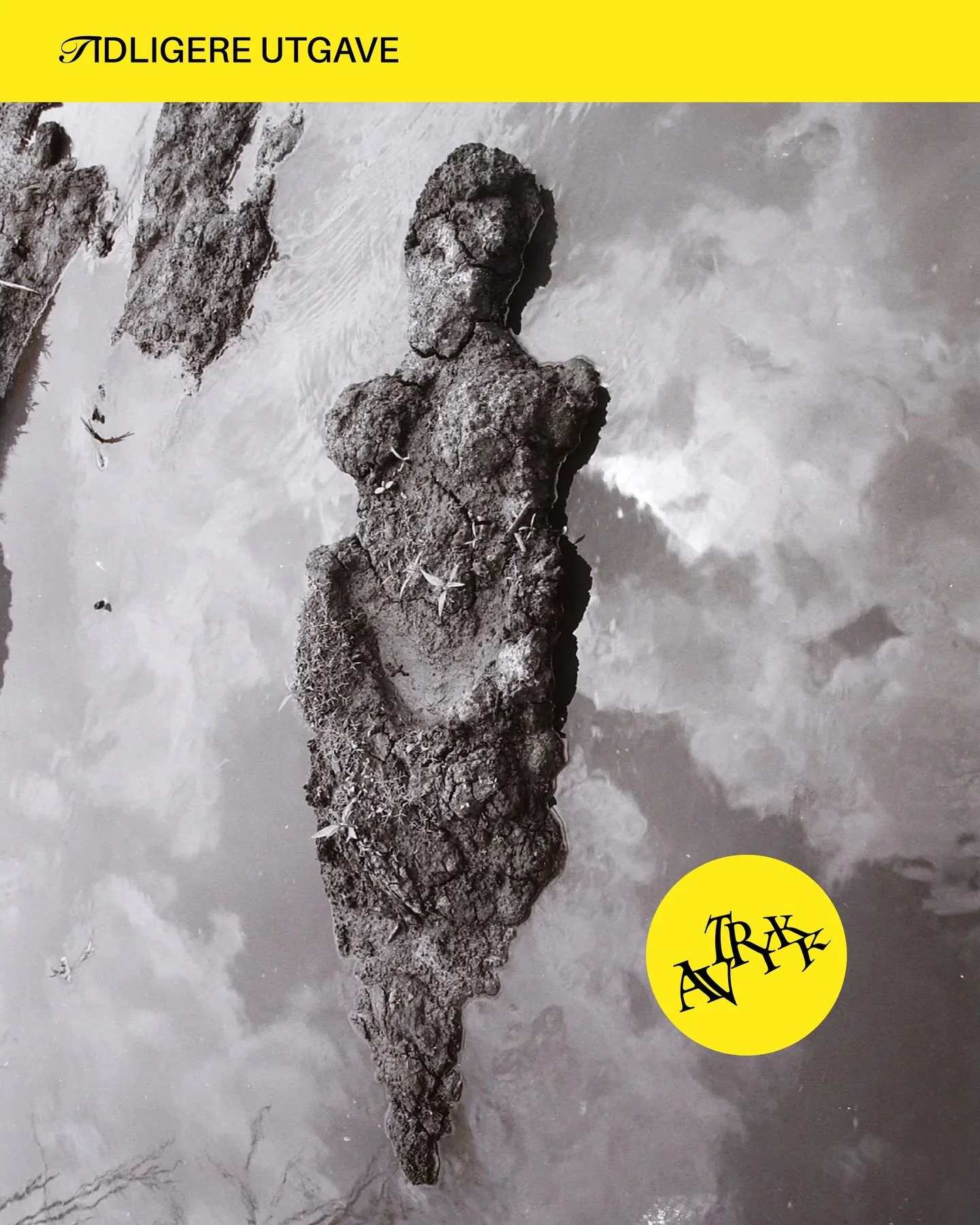 Tekst fra tidligere utgave: AVTRYKK

Av jord er Silhuetten kommet... og forsvunnet

I kontinuerlig repetisjon bruker Ana Mendieta jorden som sitt eneste skulpturelle medium, og setter betydningen av opprinnelse p&aring; pr&oslash;ve. Mellom jord og n