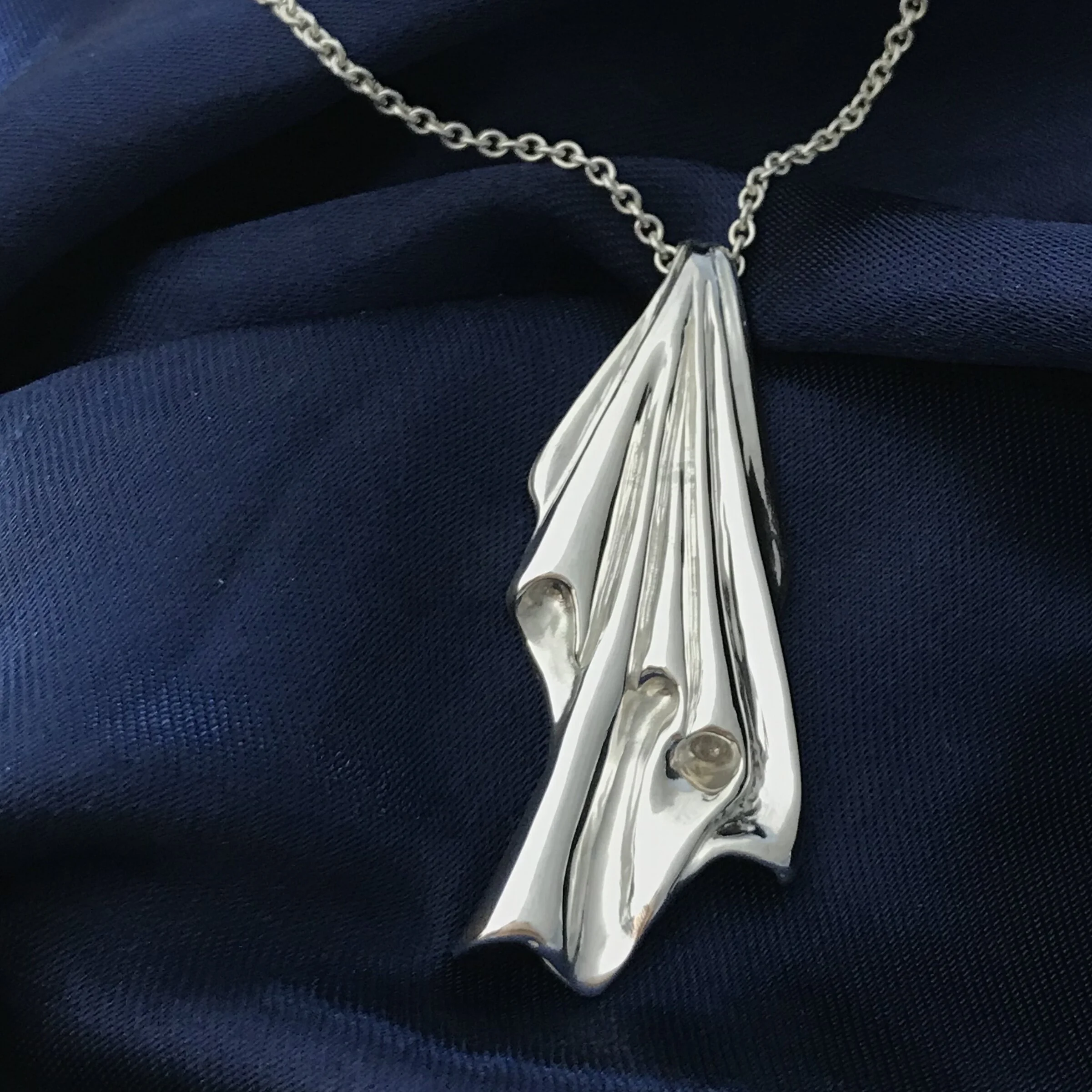 satin pendant.jpg