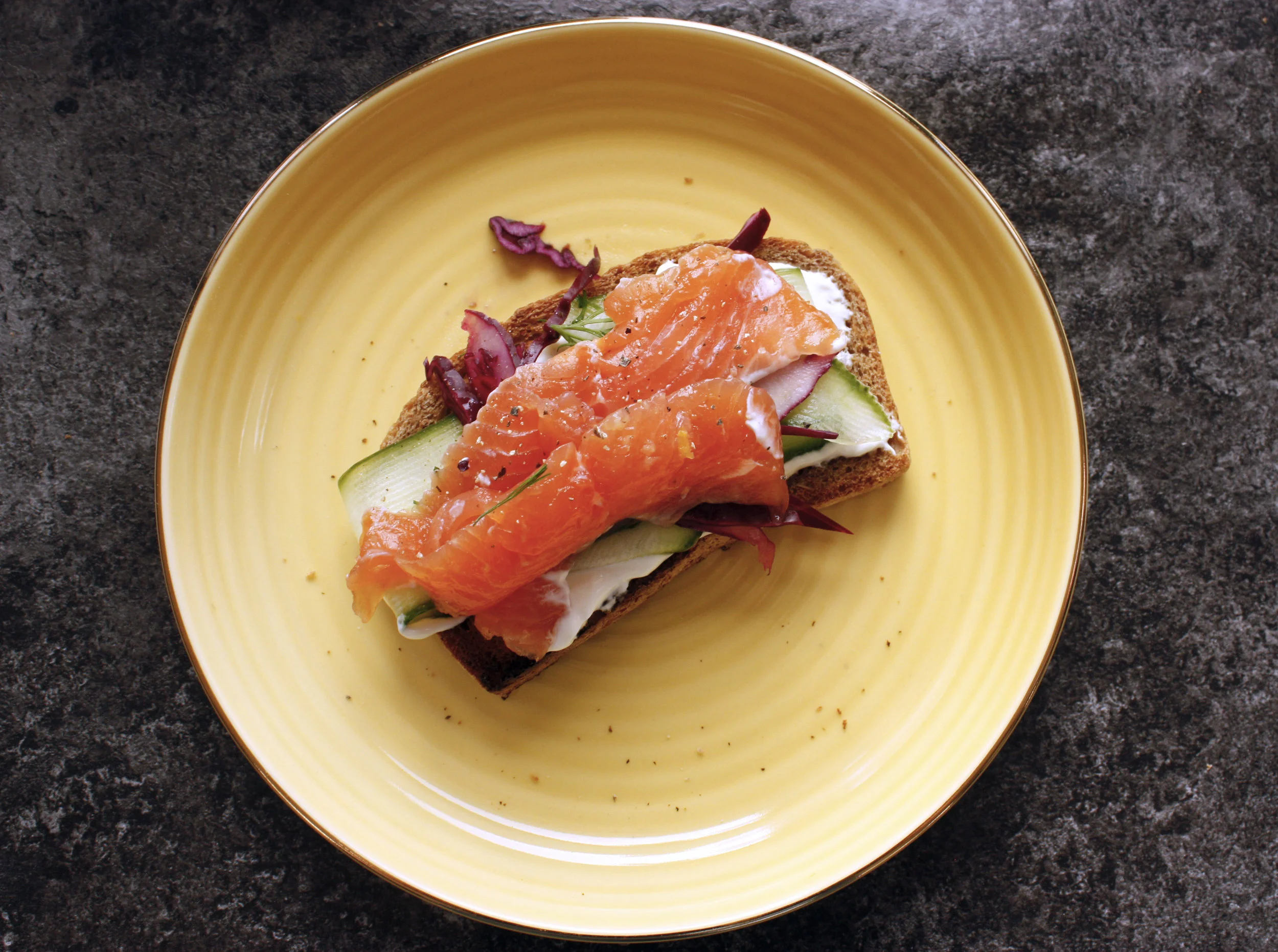 cured trout rye bread.jpg