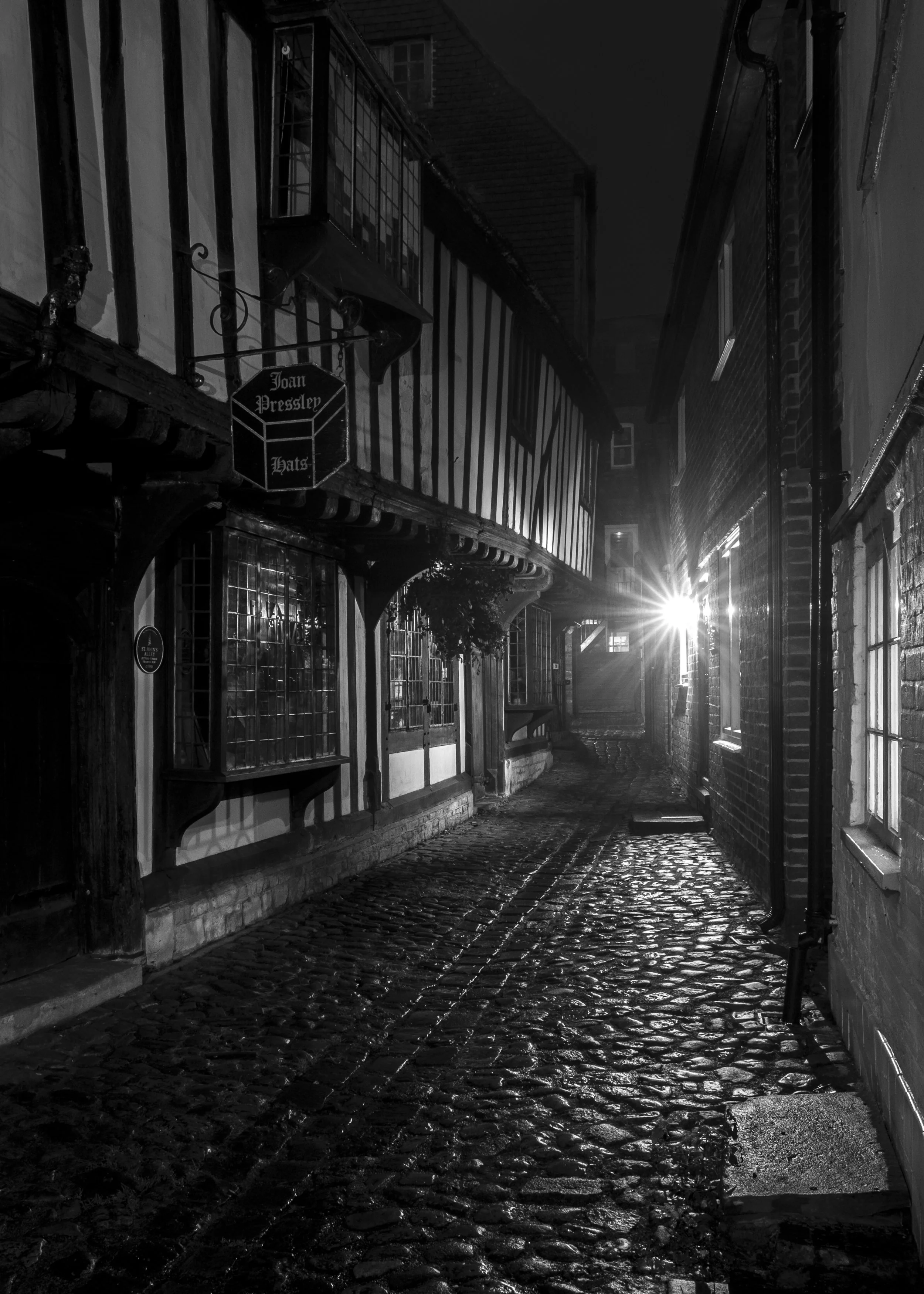 St Johns Alley, Devizes