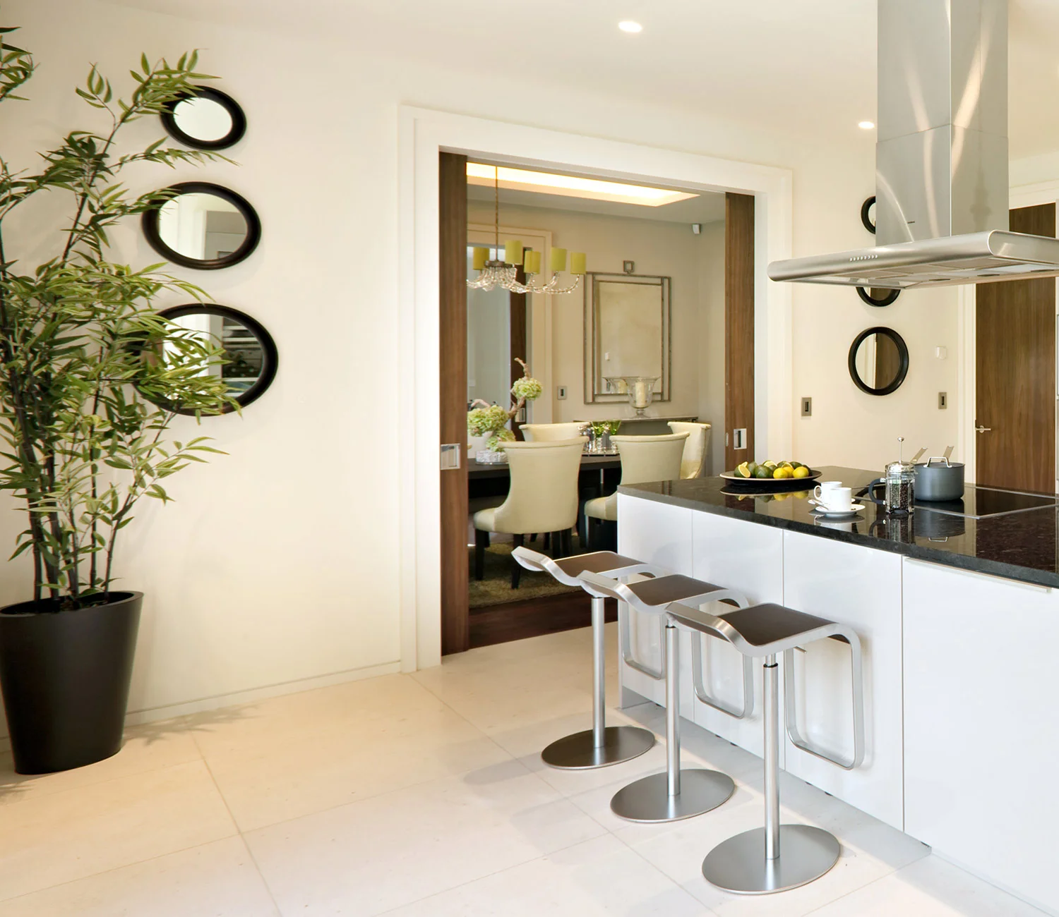 HAMPSTEAD HEATH APARTMENT CONTACT