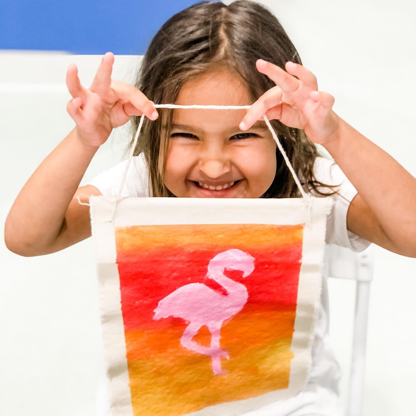 We had such a fun time during Spring Break this past week collaborating with @stateofkid and @miamibeachedition ! ☀️🎨🌴 Nothing beats colorful, tropical projects to match this beautiful weather we are having! 🥰🙌 #artboxmiami #springbreakcamp #artl