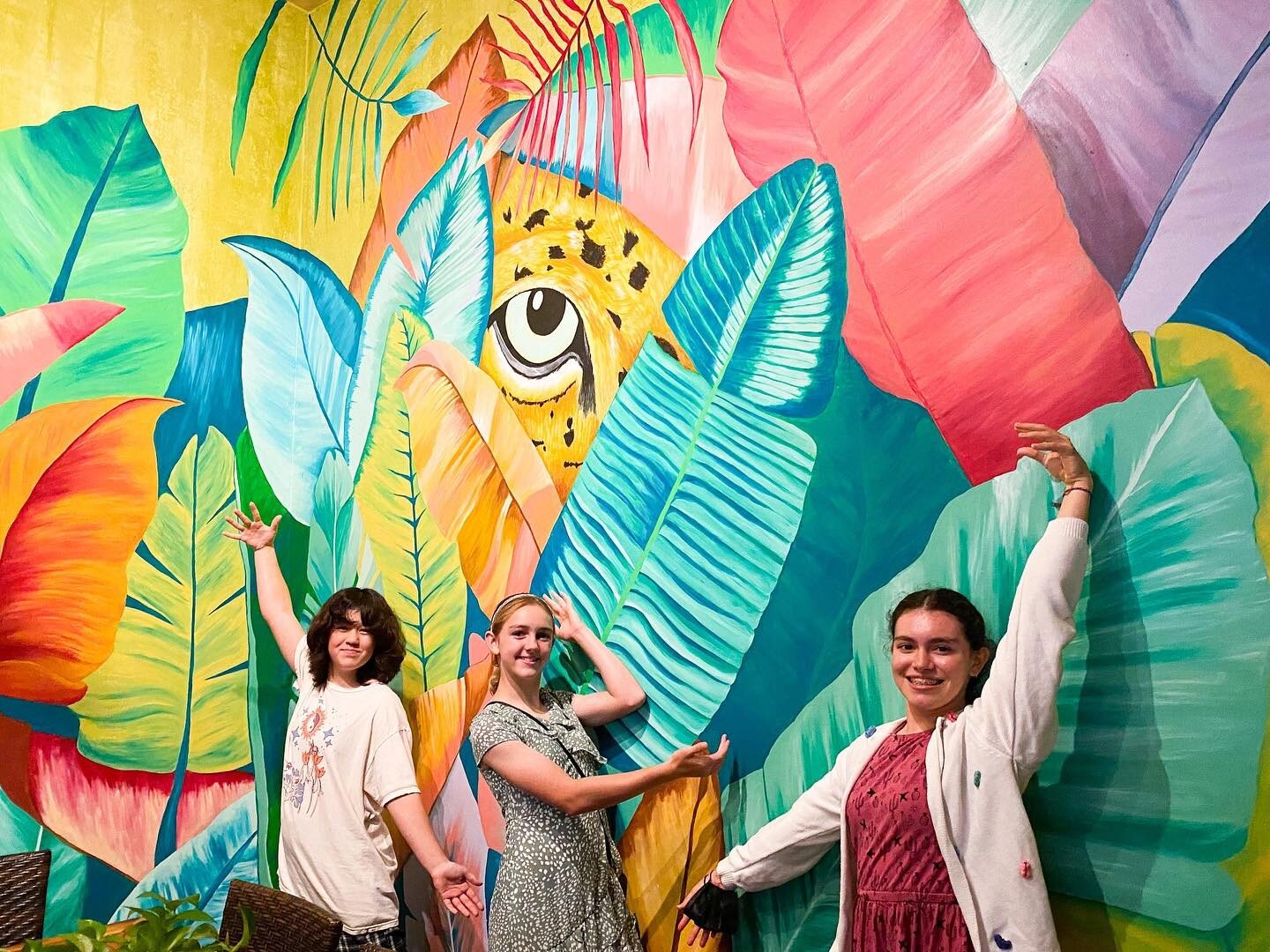 I received an email yesterday with this picture - some of my students from years ago posing in front of my mural at @jaguarrestaurant 😍😍😍 I must have taught these girls when they were in first grade! I can&rsquo;t believe how grown up they are 🥲 