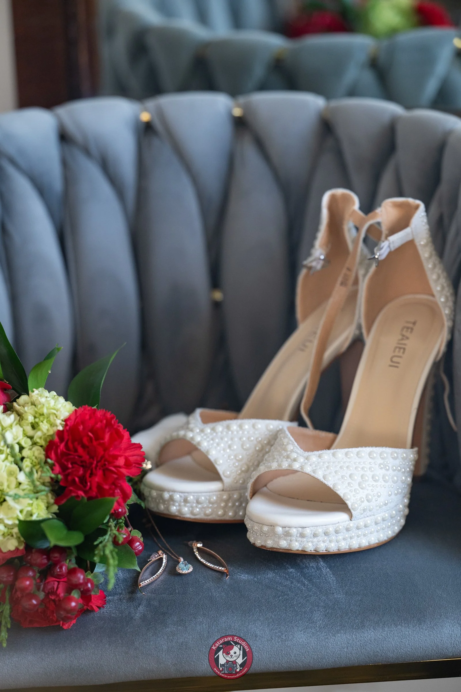 Liz and Jason Kataram Hawthorne 00004.jpg