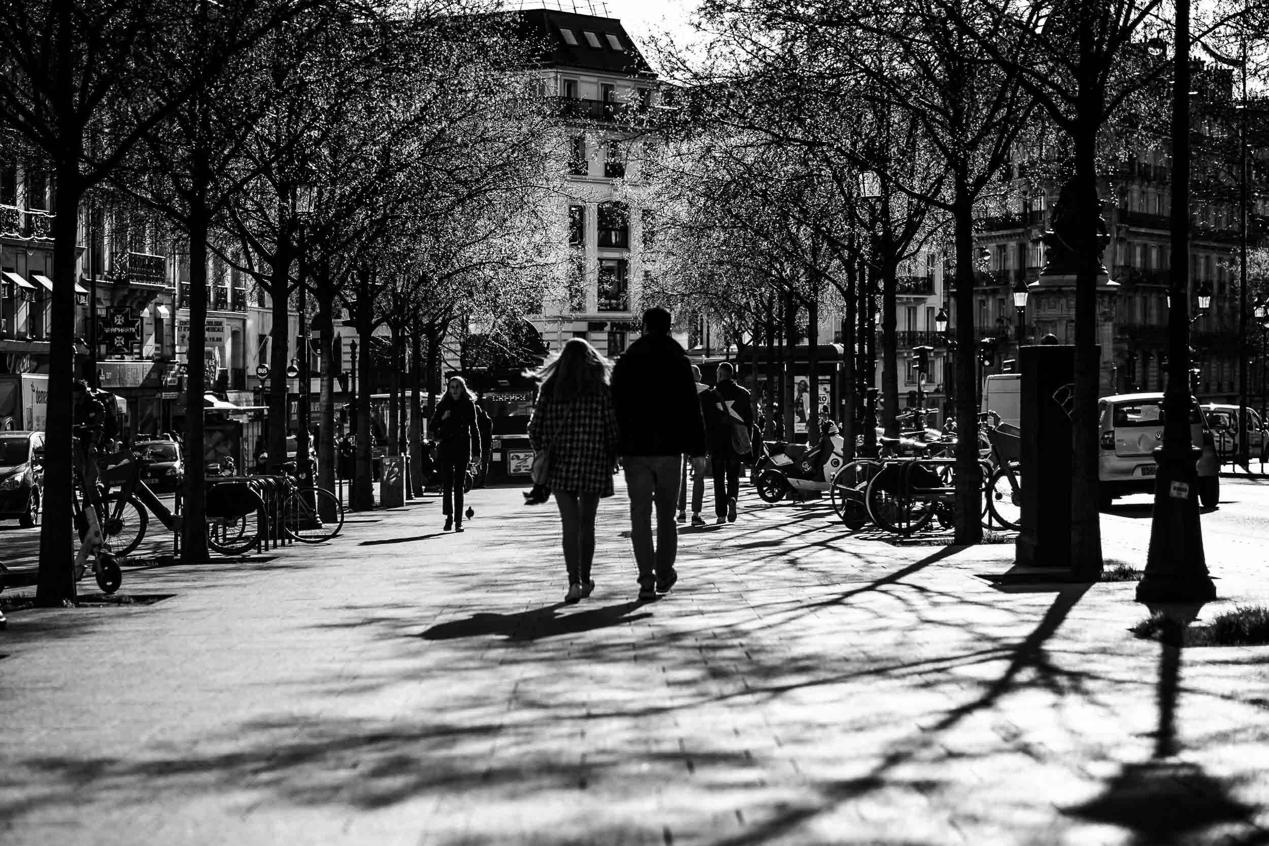 couple-walking-in-beautiful-sunshine-08.jpg