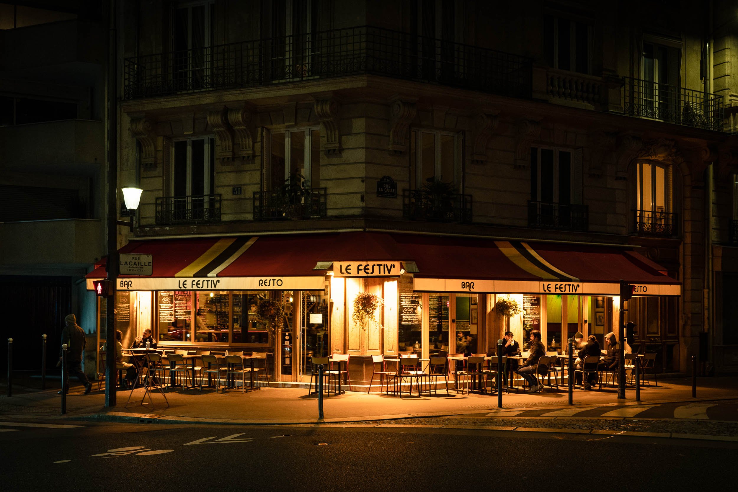 04-cafe-terrace-night-paris.jpg