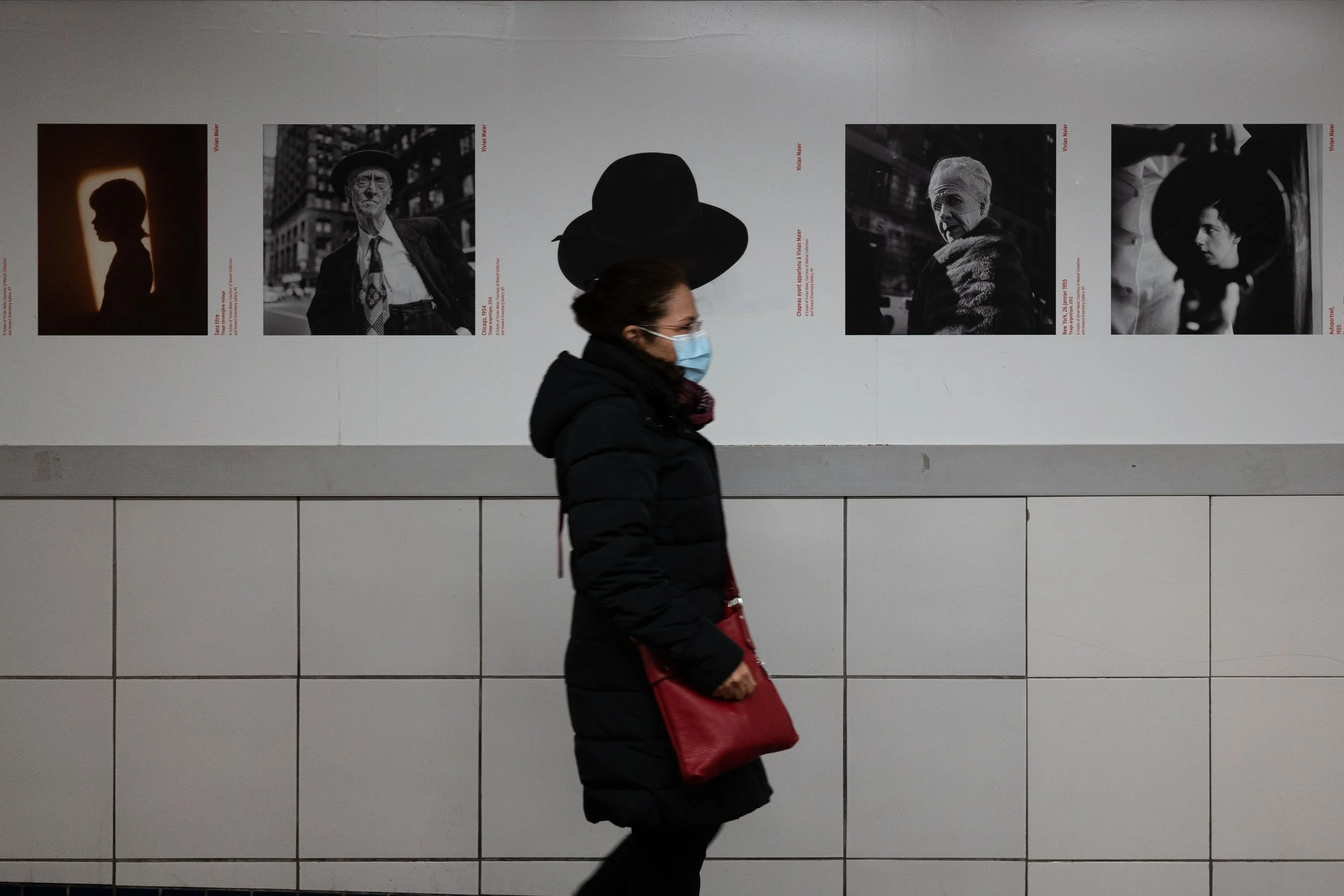040-with-vivian-maier-metro-paris.jpg