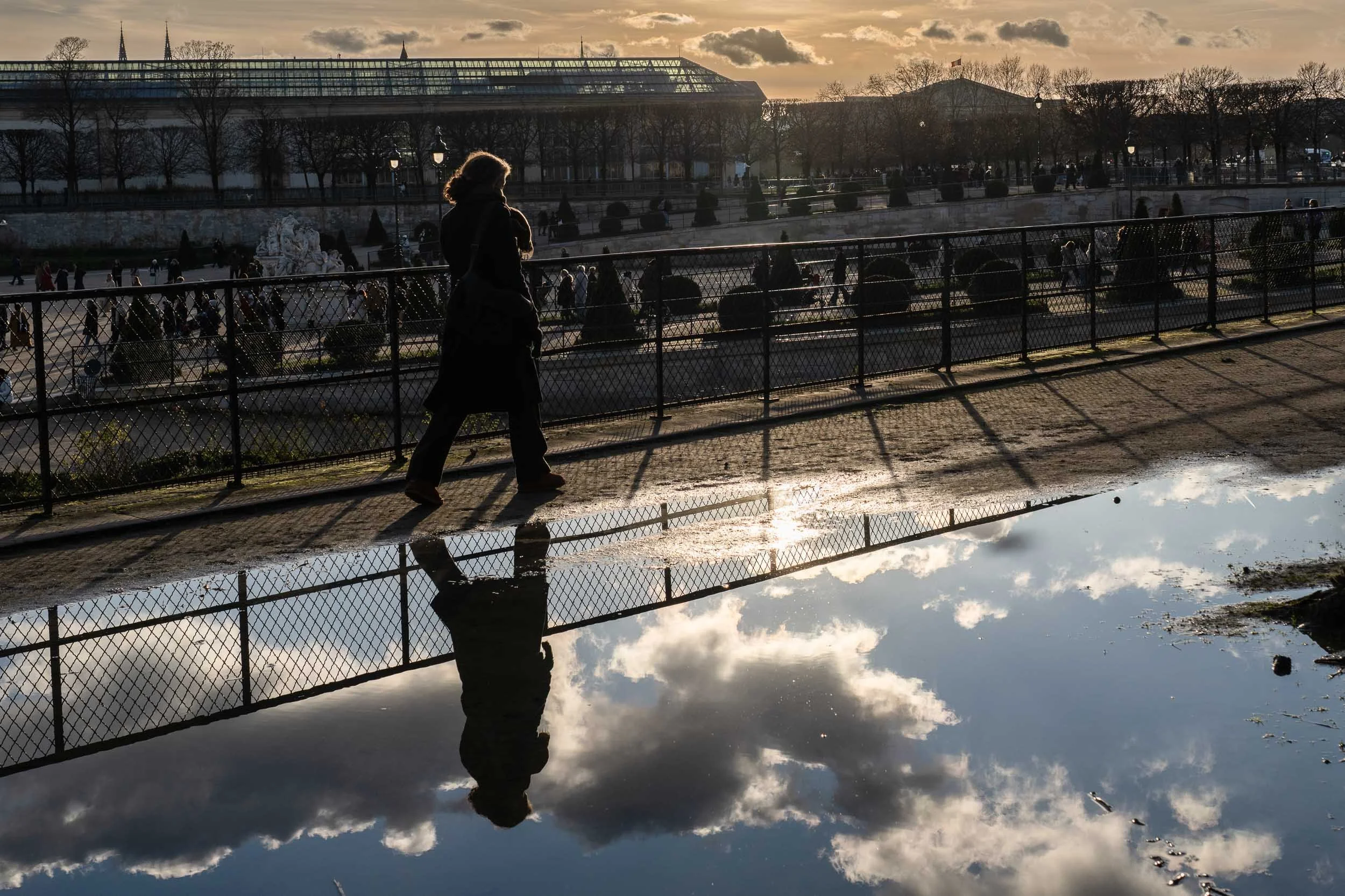 2025-1-woman-reflection-puddle-tuileries-paris-merja-varkemaa.jpg