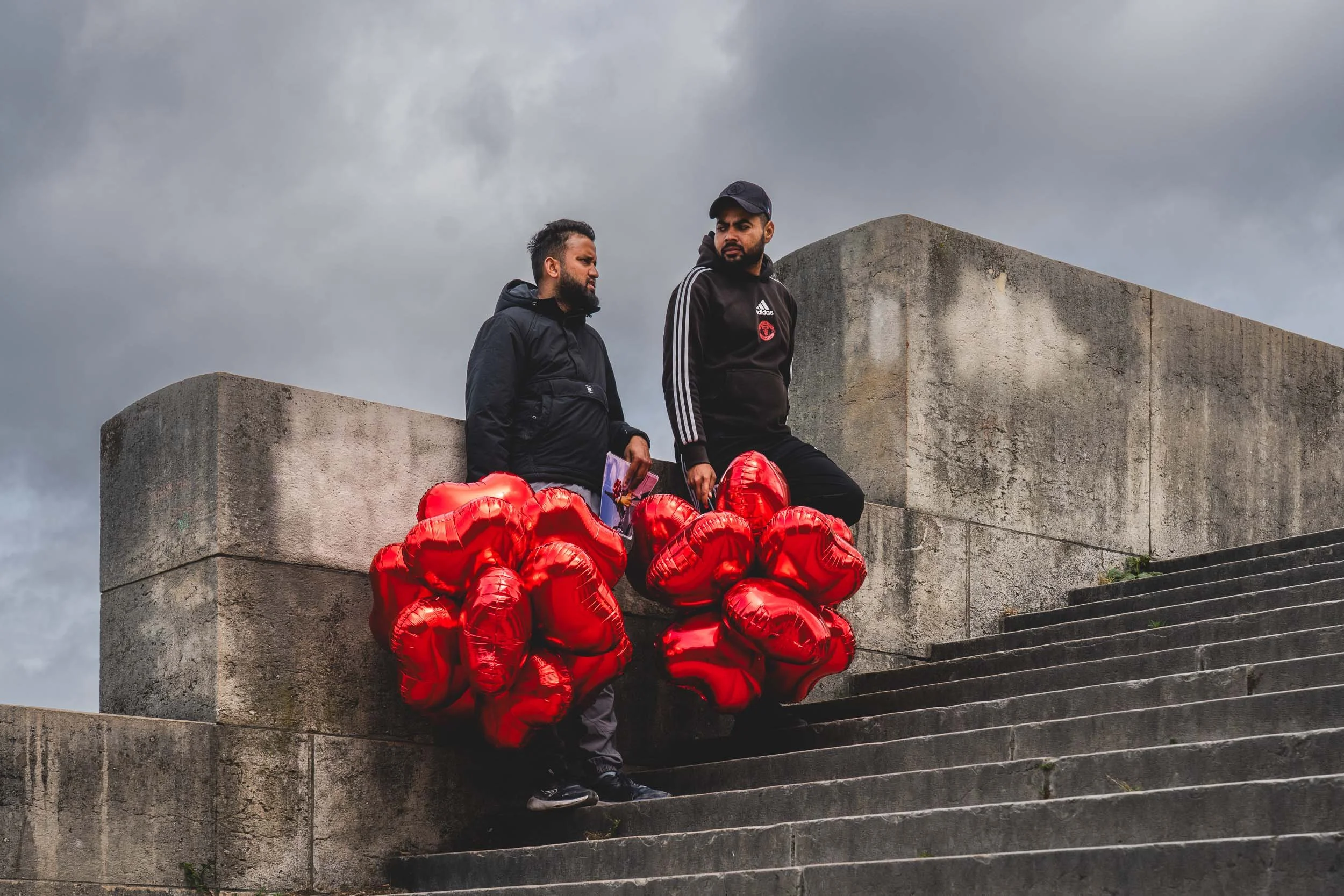 2025-10-balloon vendors-tour eiffel-merja-varkemaa.jpg