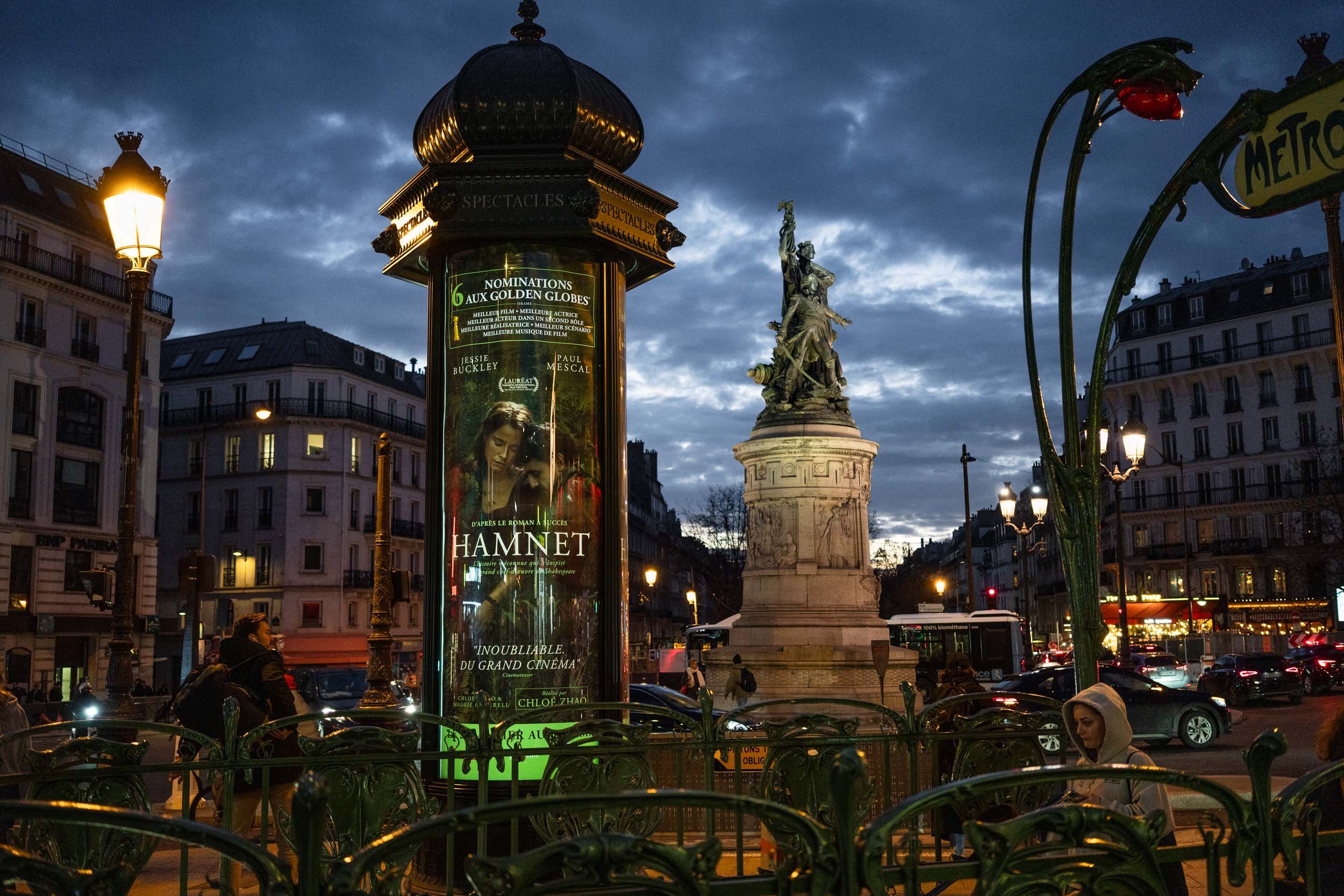 2-night-scene-place de clichy-merja varkemaa photography.jpg