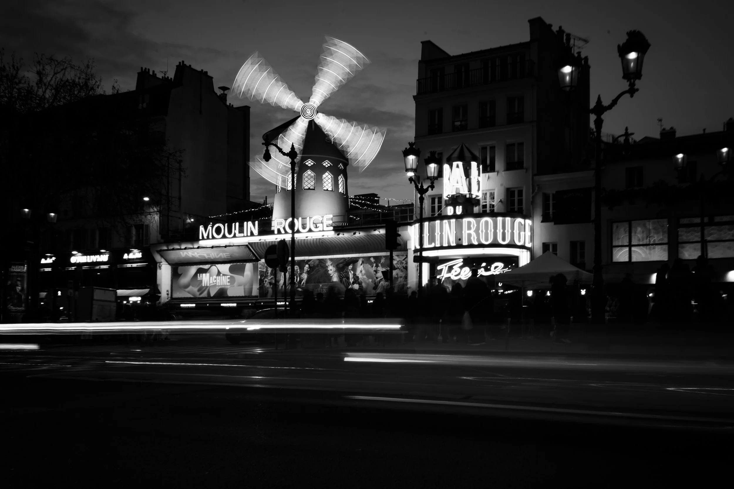 3-moulin rouge-at night-black and white-merja varkemaa photography.jpg