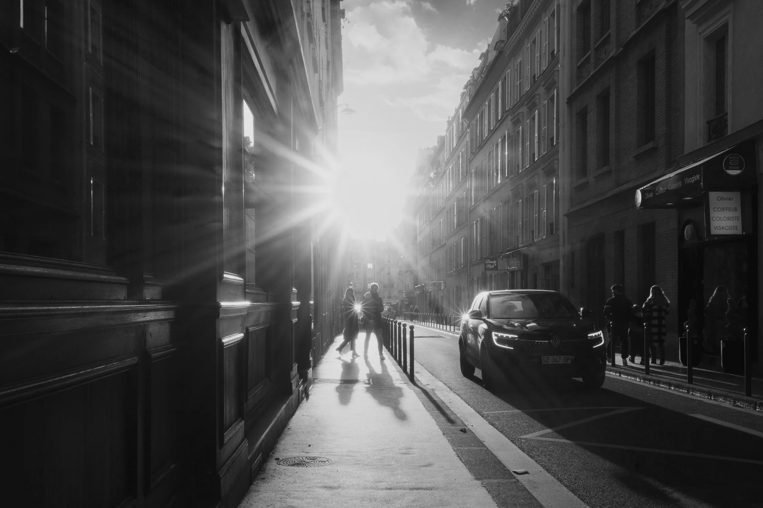 6-contrasted light-street-paris-merja varkemaa photography.jpg