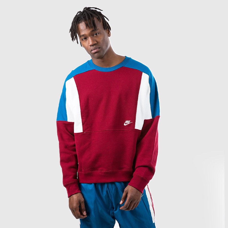 60% OFF the Nike Sportswear Reissue Fleece Crewneck in Team Red — Menswear  Deals