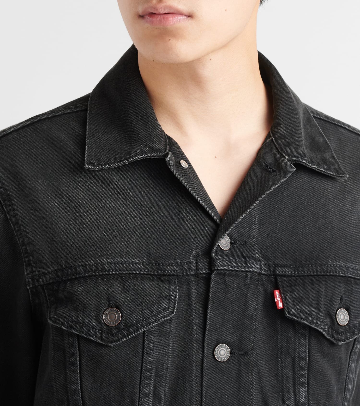 Levis-The-Virgil-Trucker-Denim-Jacket (1).jpg