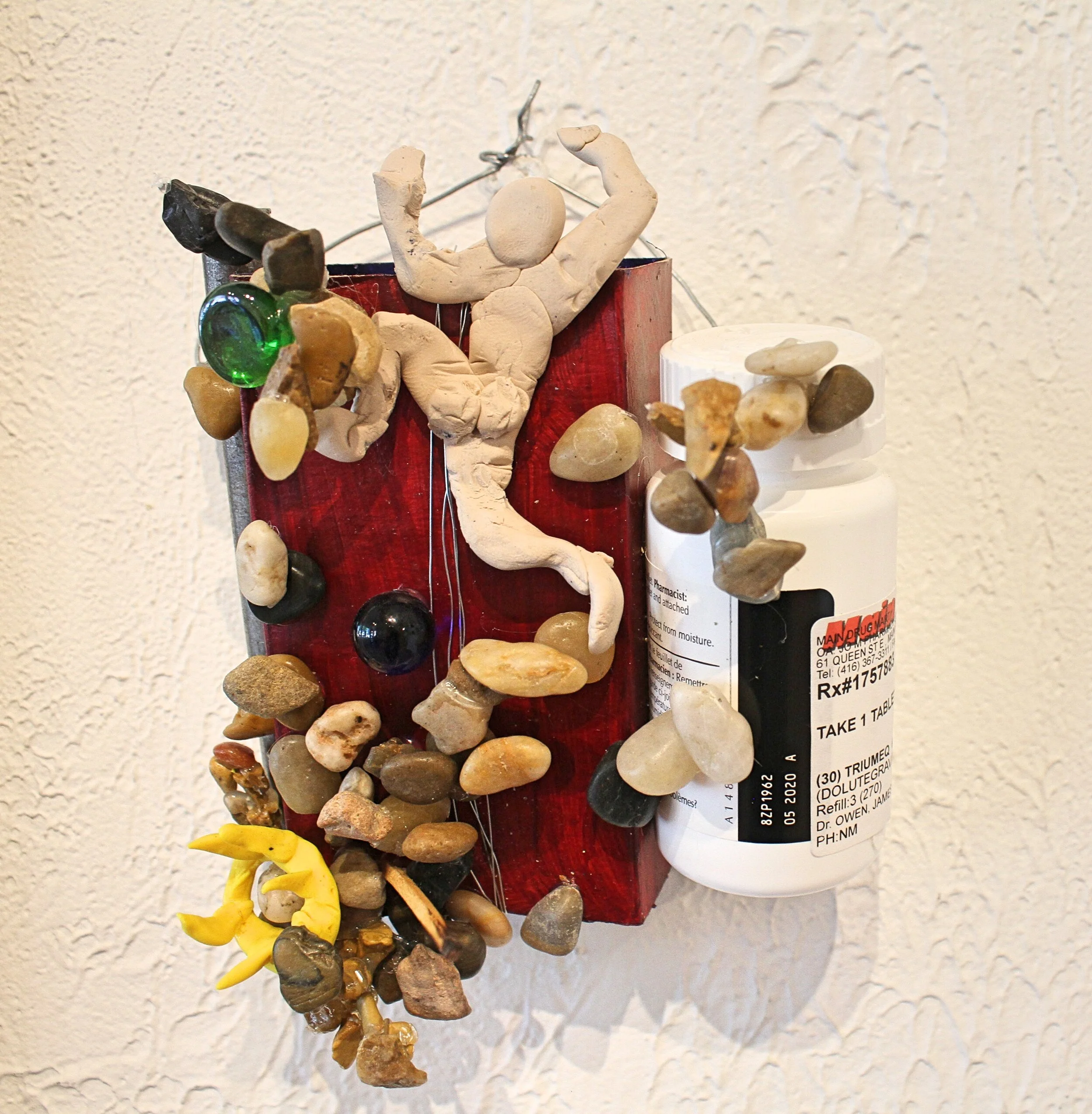 Climb. Hives by thom vernon. Photo by Jerry-Faye Flatt