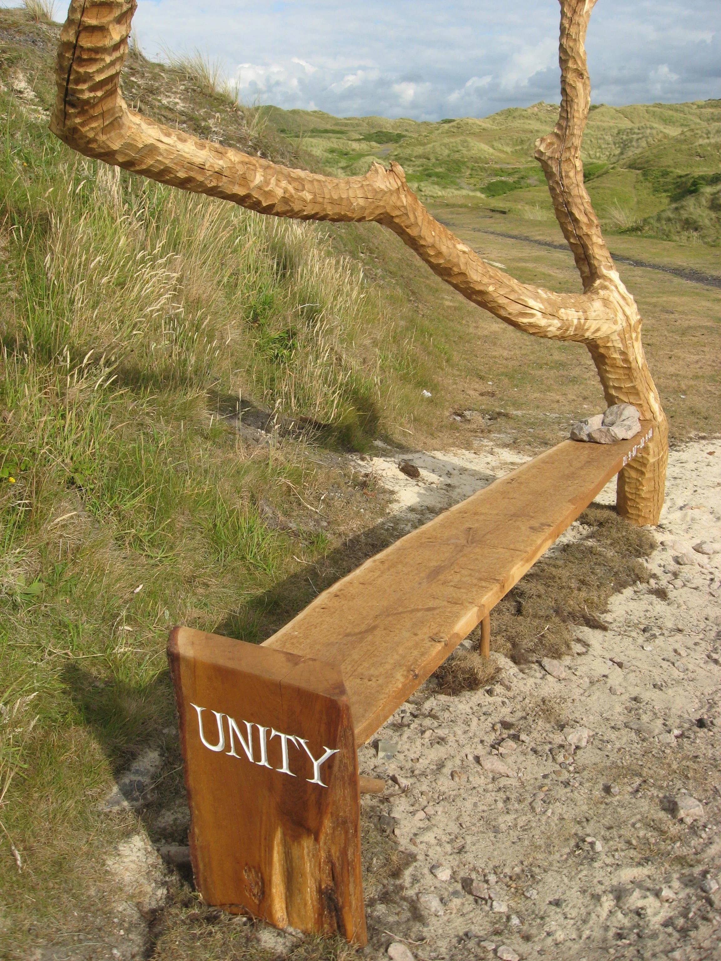 Completed bench, photo by Jane Gray.JPG