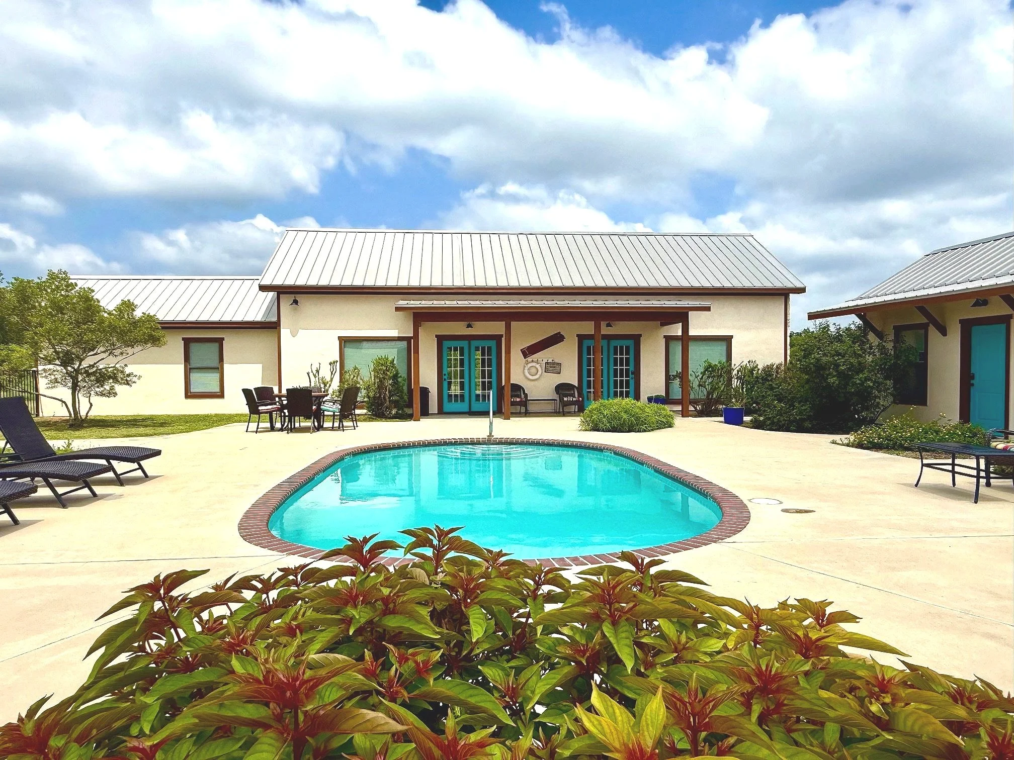 Bungalow 40 — Rio Frio Texas