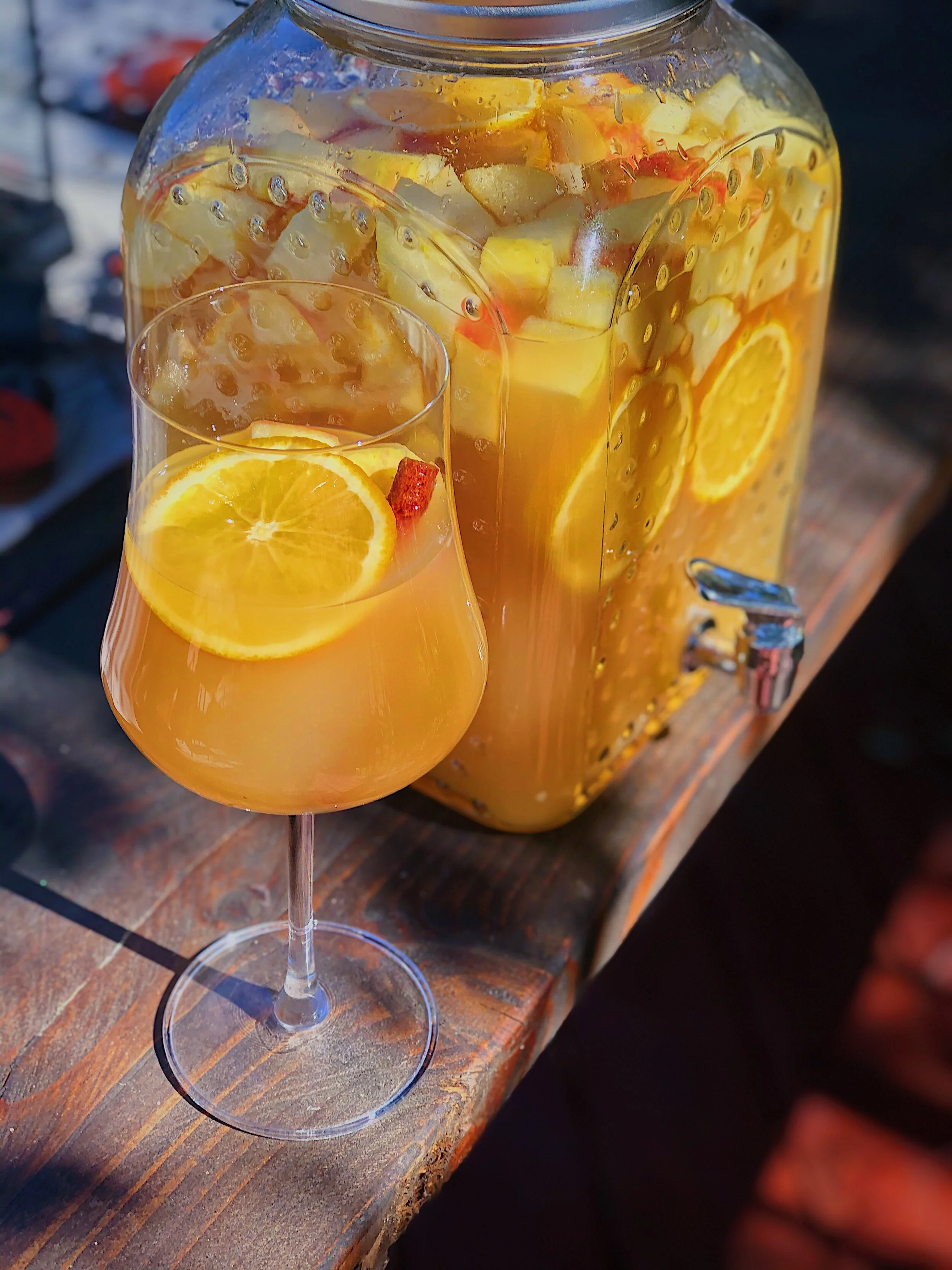Holiday Apple Cider White Wine Sangria — Rockin Meals