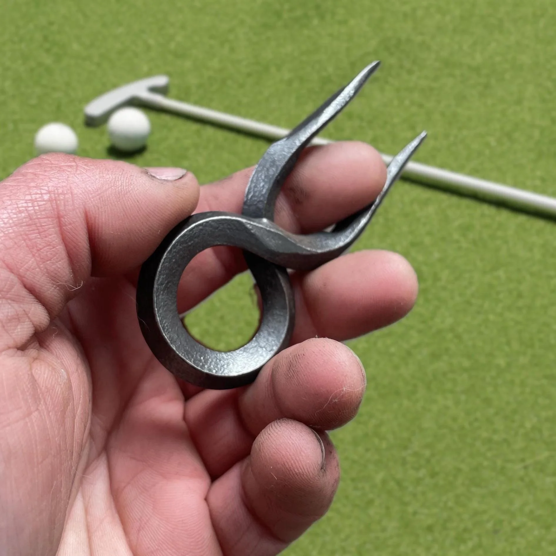 Divot Puller.jpg