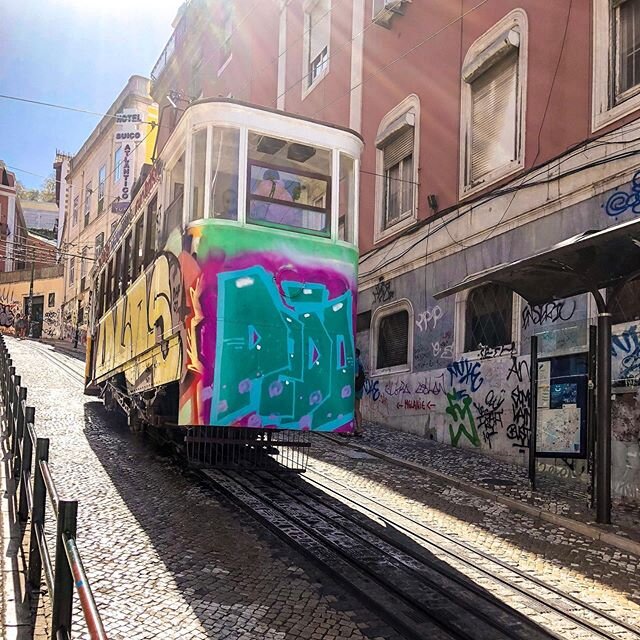 Don&rsquo;t forget to pack good walking shoes 👟 The hills in Lisbon are no joke or you can opt for a ride on one of the many cable cars around the city! #cablecar #lisbonhills