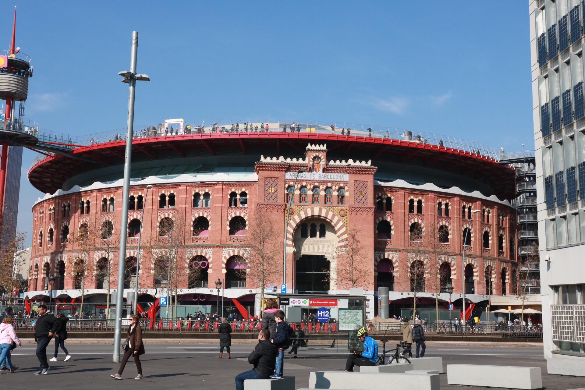 Les Arenes Bullring at Plaza Espanya