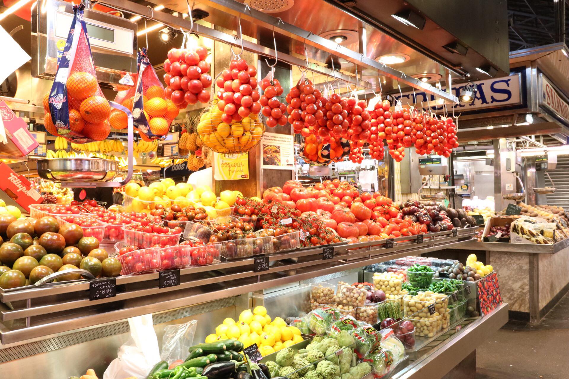 boqueria tomato display 2019.jpg