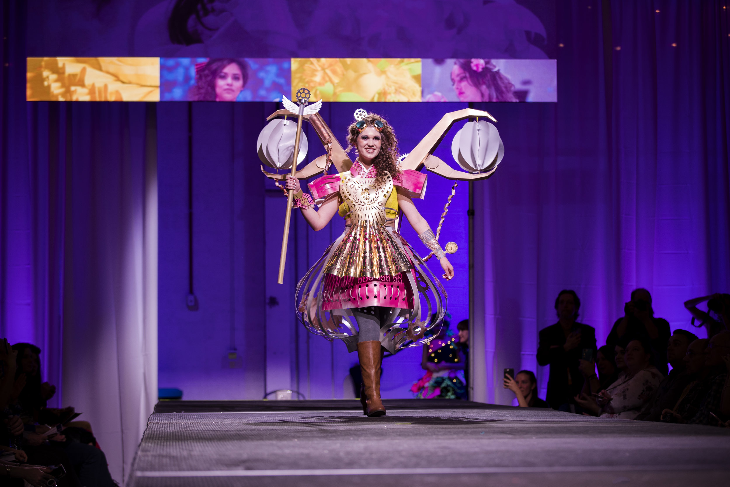 Paper Fashion Show 2019 - 019.jpg