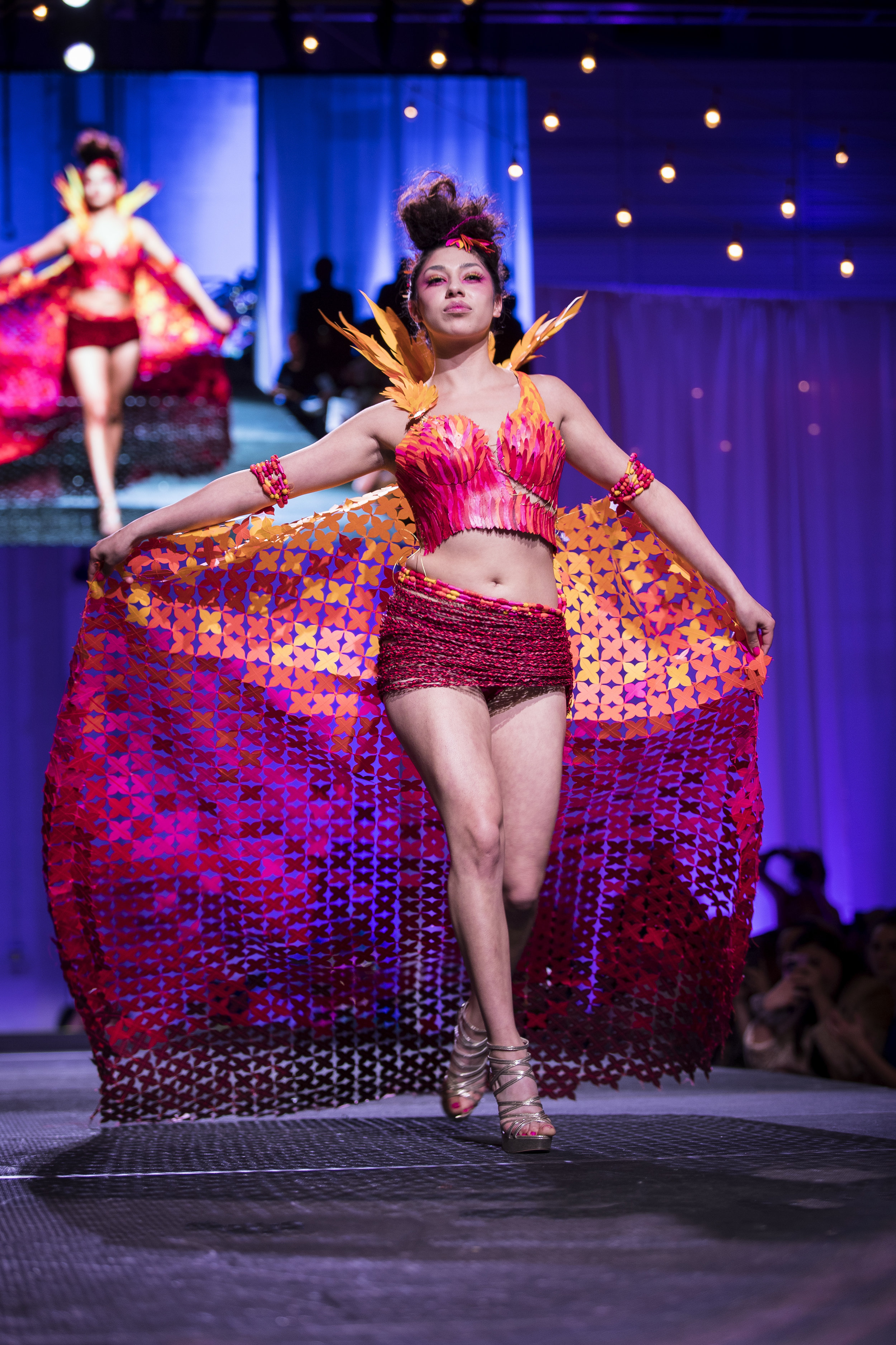 Paper Fashion Show 2019 - 027.jpg