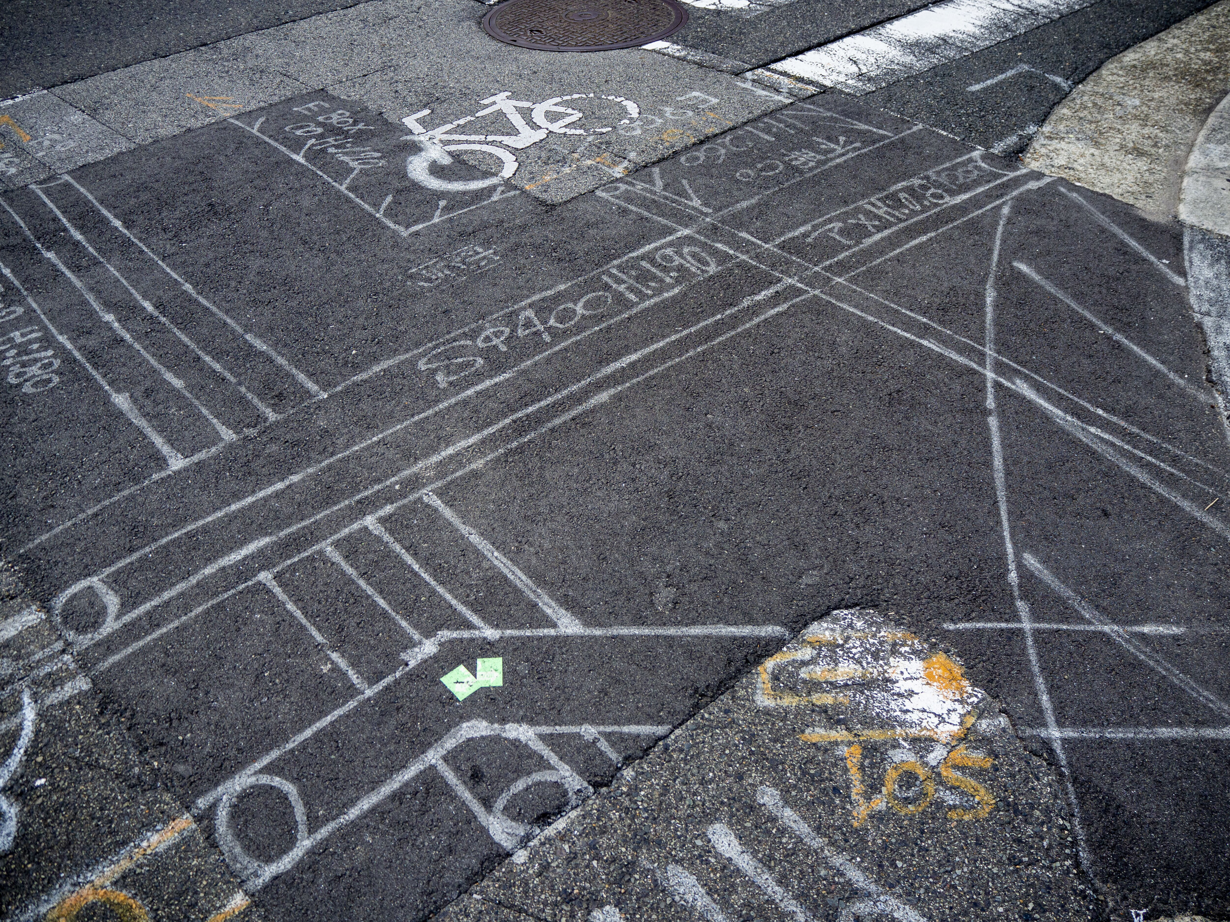 Osaka street - Japan infrastructure markings.jpg