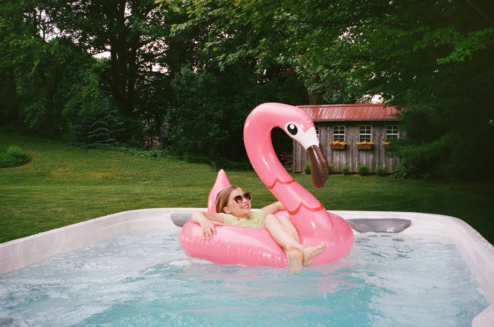 SDSS_13Stream_Platinum_PinkFlamingo_Girl10.jpg (Copy)