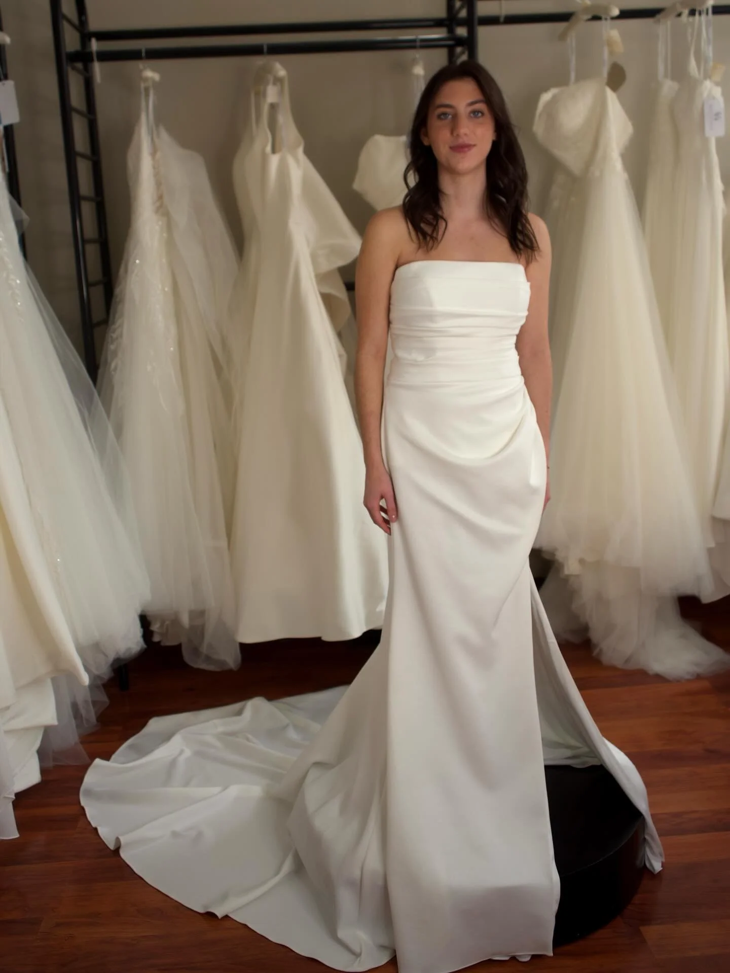 the dress of our dreams 💍🥂

Call us at 507-386-0861 to schedule your appointment today!