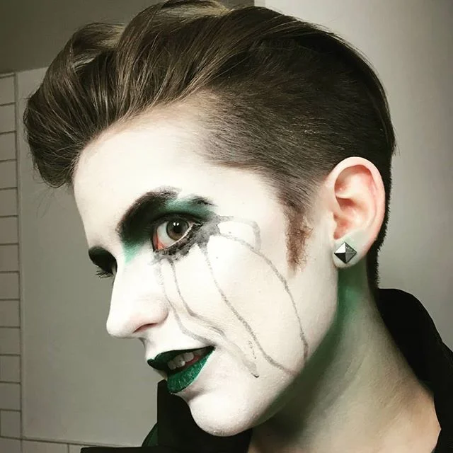 If you were at Just a Peck, you know that Cadaver Daddy-O is one of our special guests for D&D: Songs of Smashing! Don't miss what this captivating creature brings to The Stage @kdhx on Sat, July 27!
#thekissandtells #burlesque #burlyq #burlesk #dance #drag #theater #theatre #acting #singing #dnd #nerd #gamer #gamergirl #tabletop #storytelling #stlburlesque