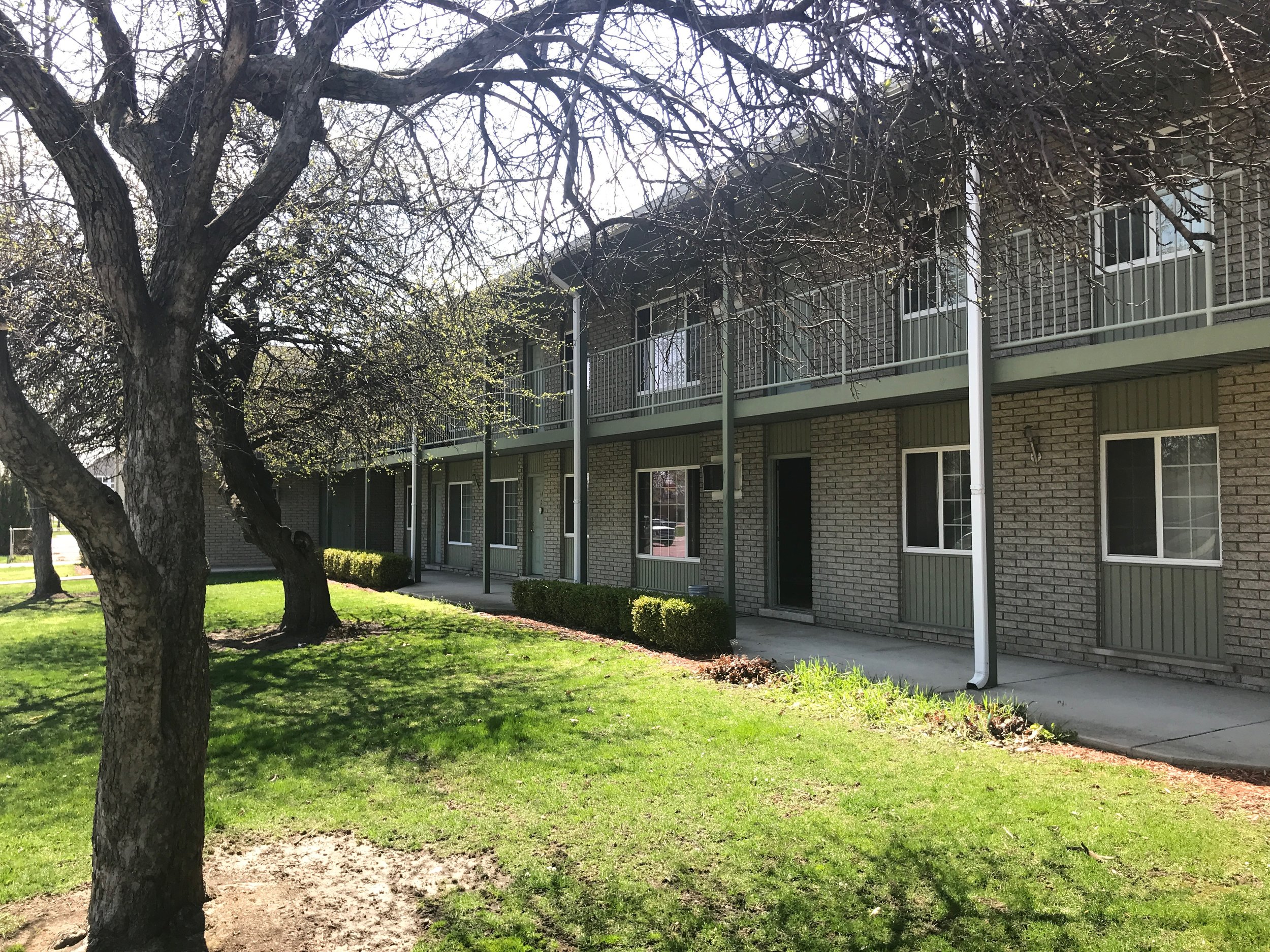 Perry_Melvindale_Square8.jpg