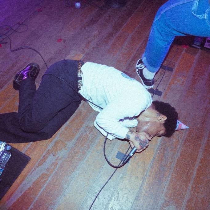 SOLD OUT! Teen Suicide / KennyHoopla / Awakebutstillinbed