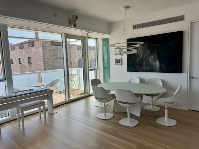 Zanotta dining table & 6 swivel chairs