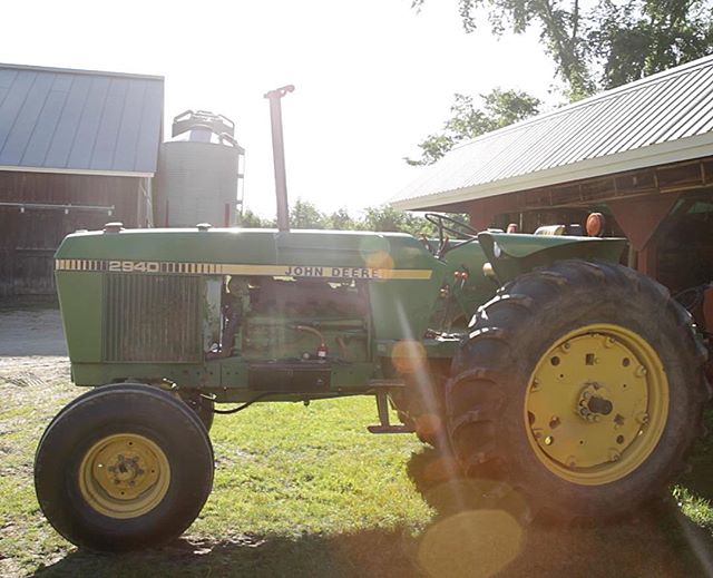 Producing organic grain for 25 years and counting in the Champlain Valley. #vermont #baking #organicgrain #vermontfoodie #sustainablefarming #farming @johndeere #tractor