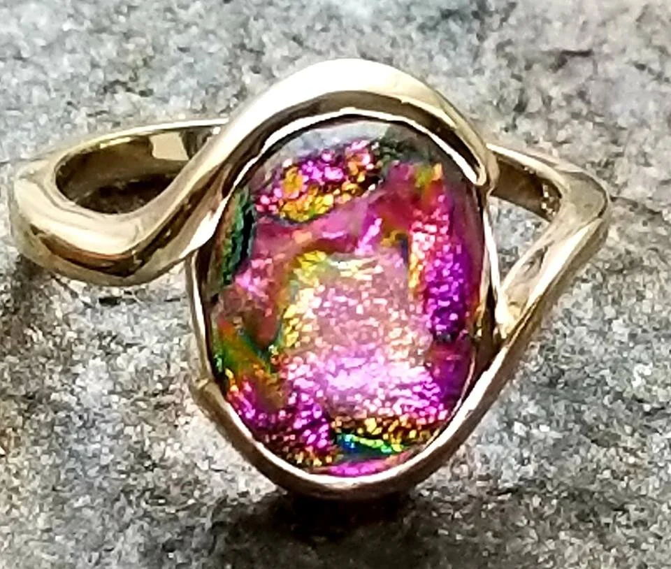 Aurora Forever Ring in dark pink YG.jpg